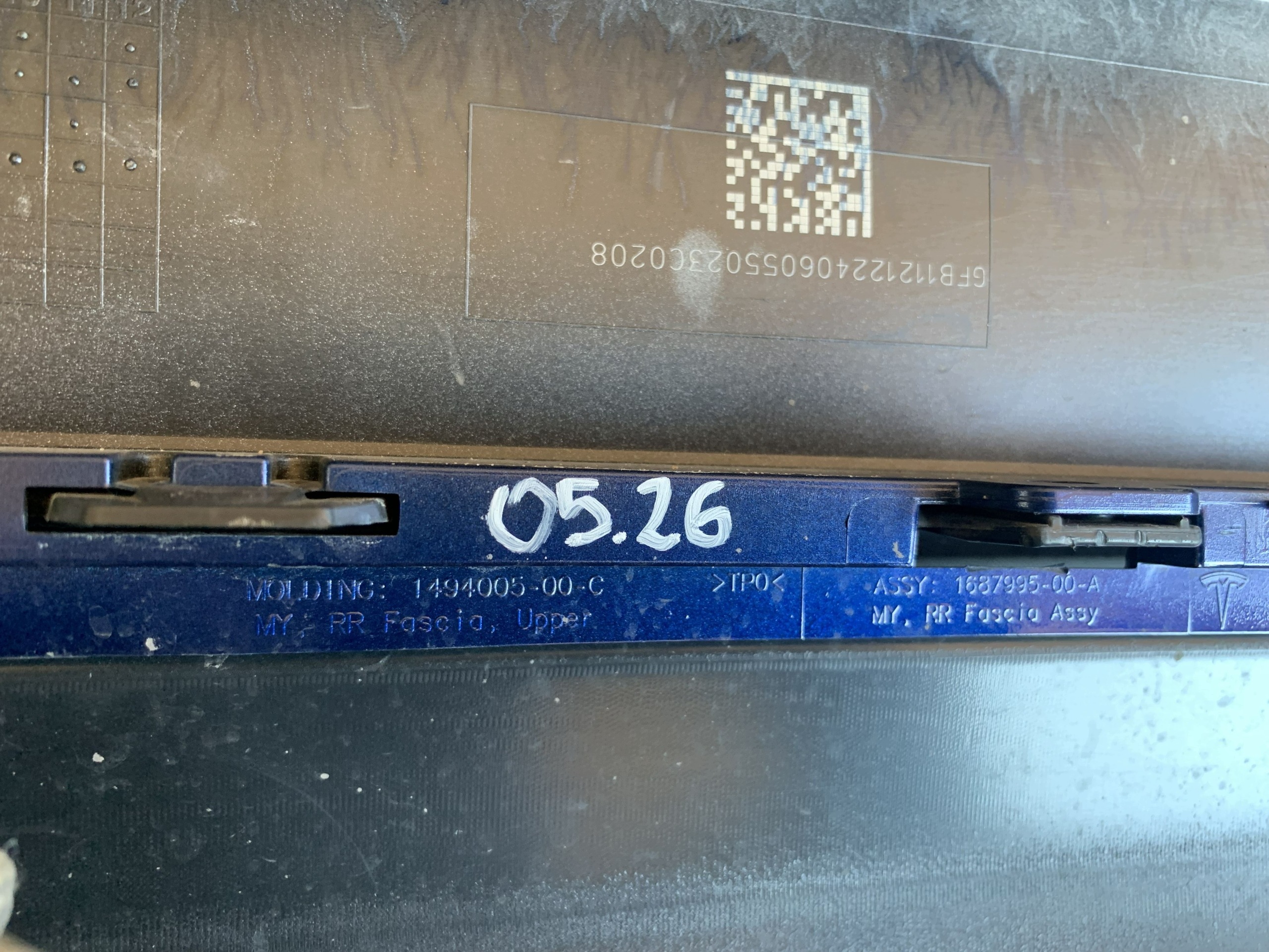 bumper rear Tesla Model Y 19r 1494005-00-C 05.26