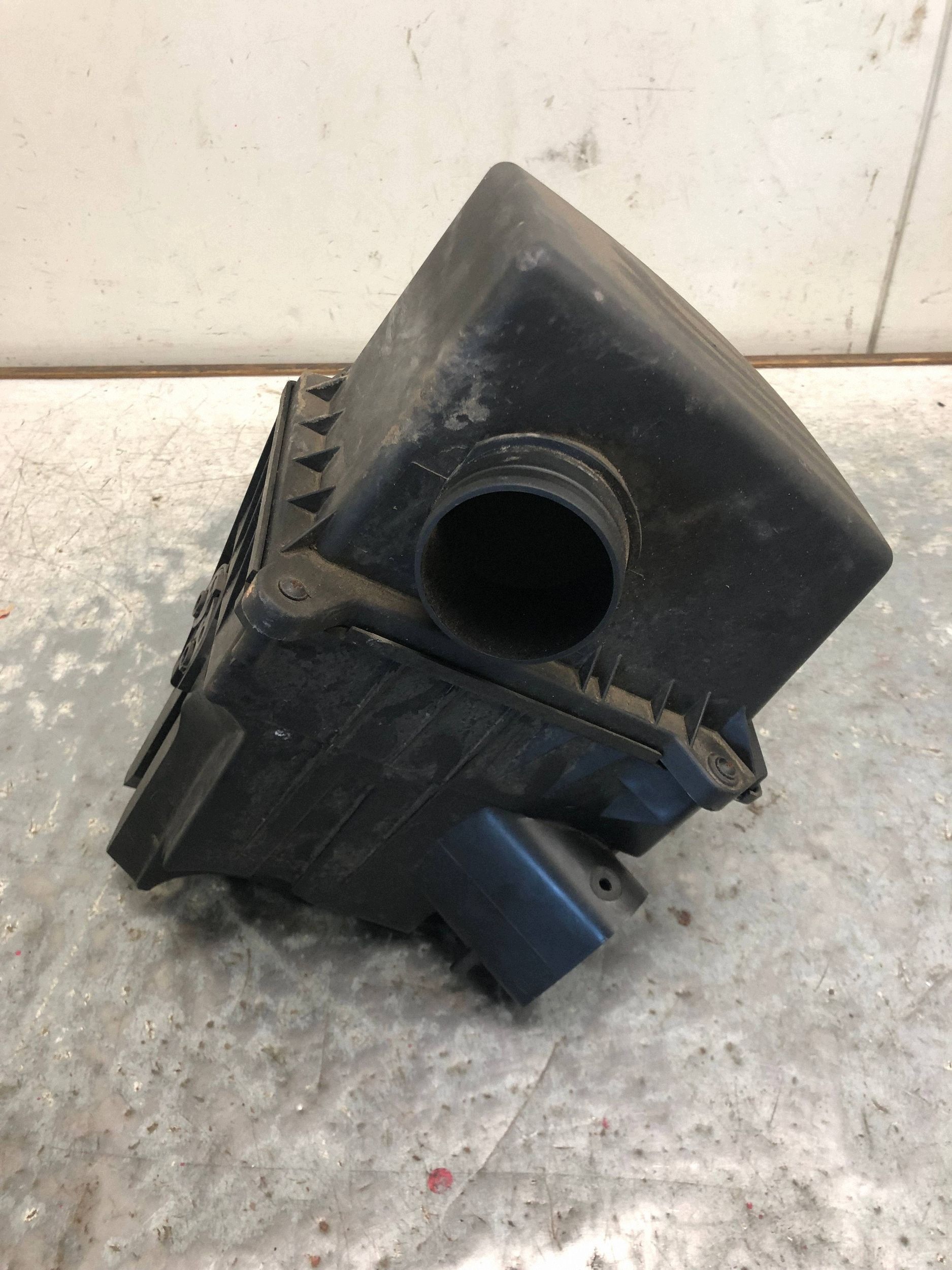 luftfiltergehäuse SKODA FABIA II 6Y0129607D