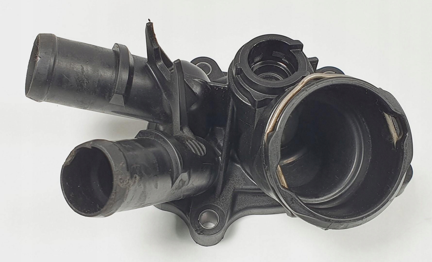 Корпус термостата MERCEDES W204 W207 A2712000115