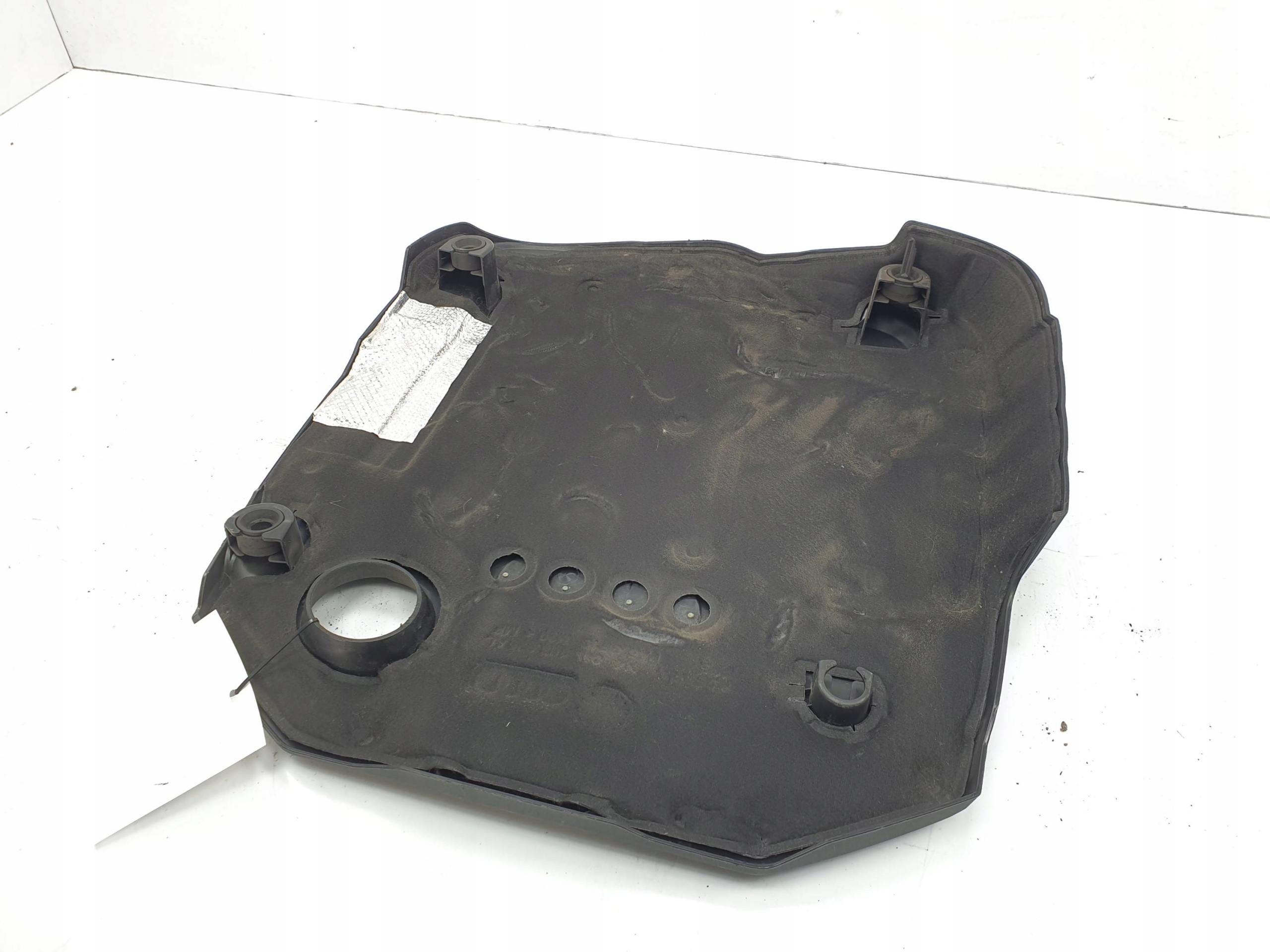 fedél a motrot AUDI A6 C7 LIFT