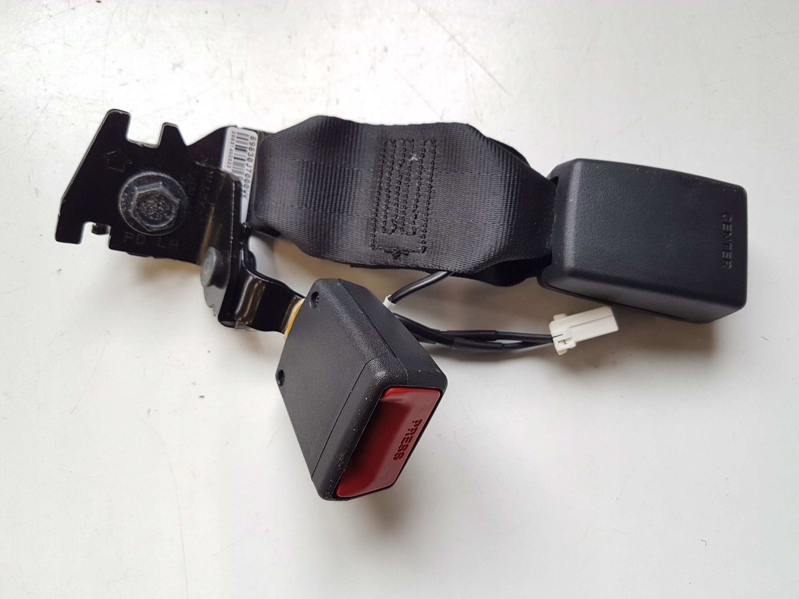 защелка ремня зад kia CEED III 2018-