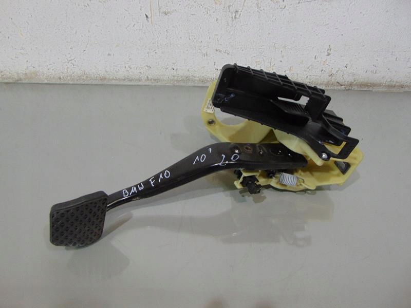 PEDAŁ HAMULCA AUTOMAT BMW F10 6775368