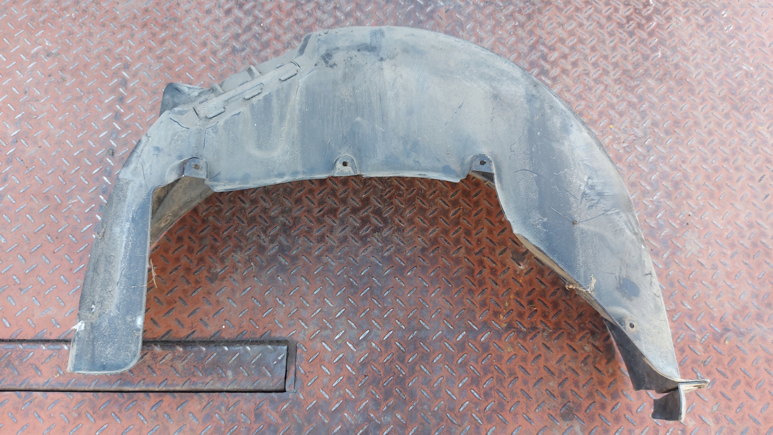 mudguard left left rear part rear. BMW 5 E61 04