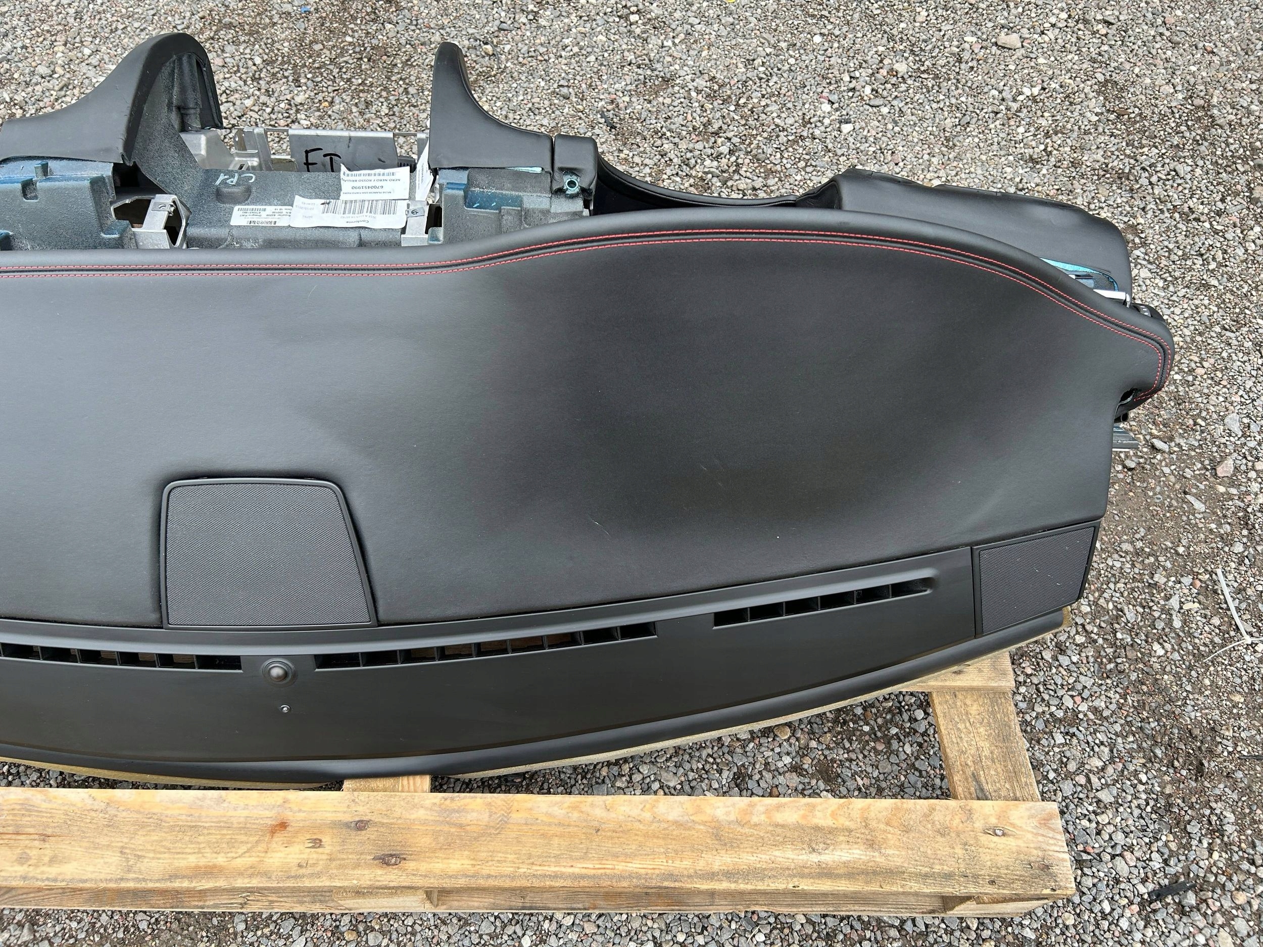 dashboard instrument panel console airbag airbag Maserati Quattroporte 2013