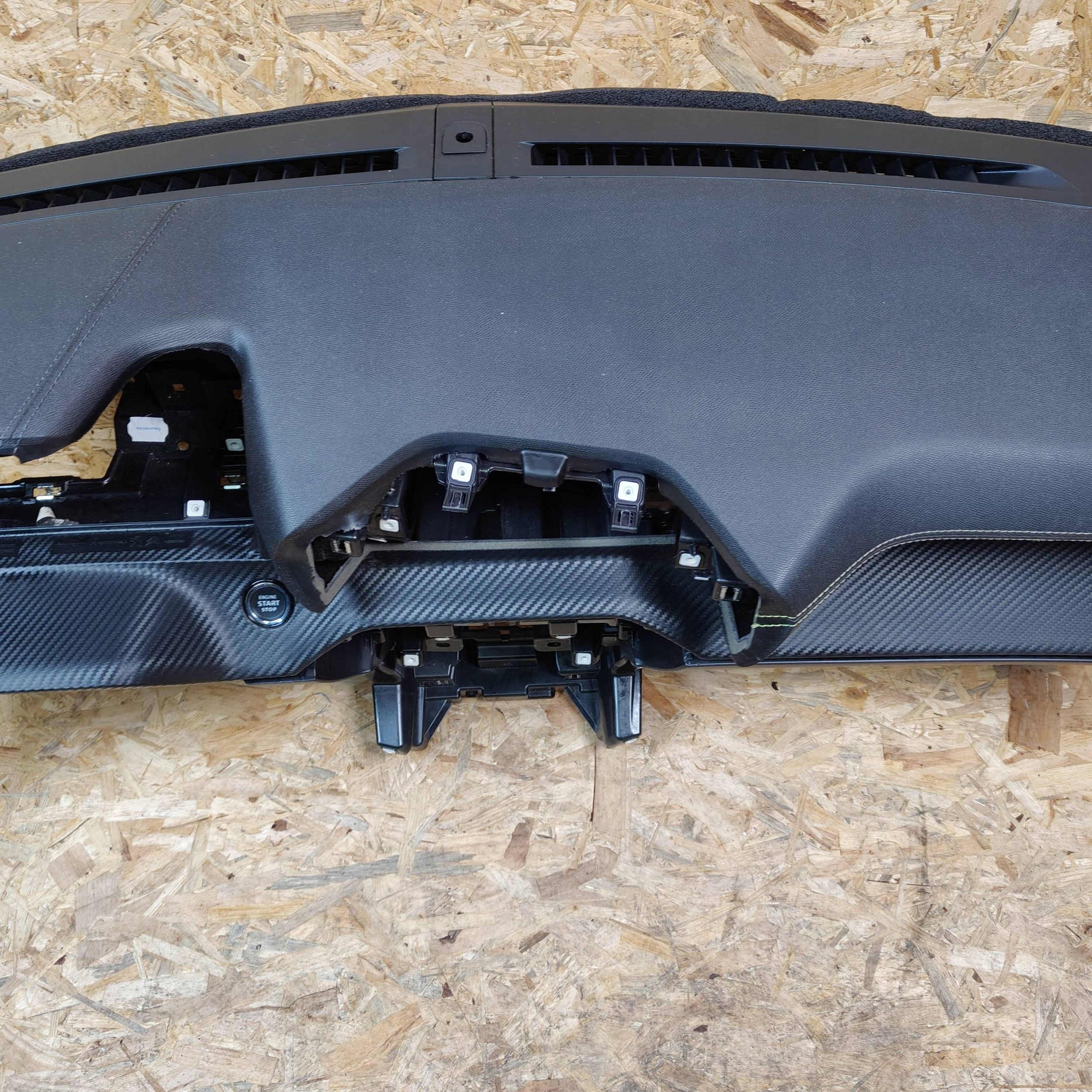 dashboard instrument panel Peugeot 208 II GT LINE 2008 II