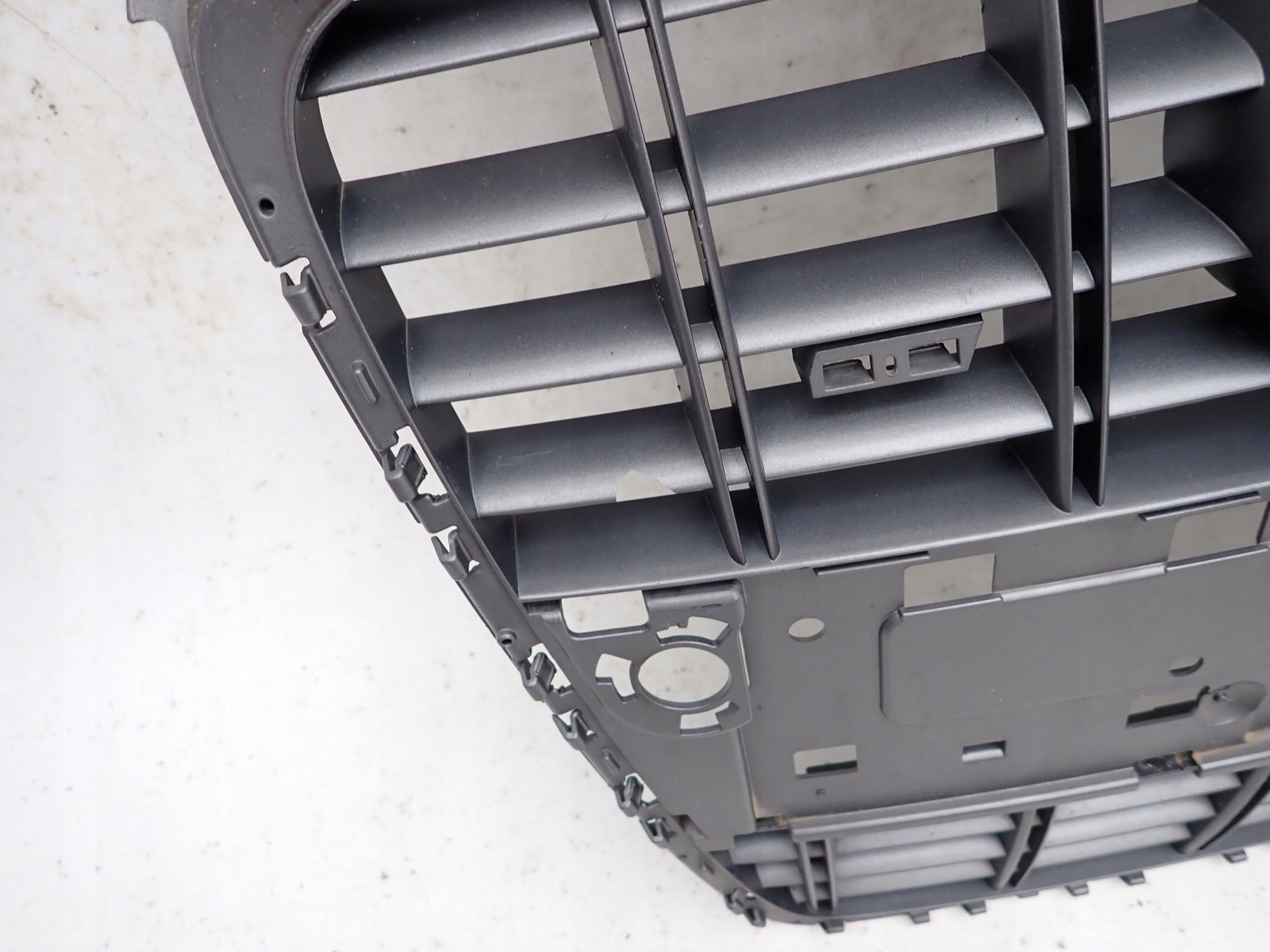 AUDI A4 S4 B7 S-LINE grill grille radiator 8E0853651
