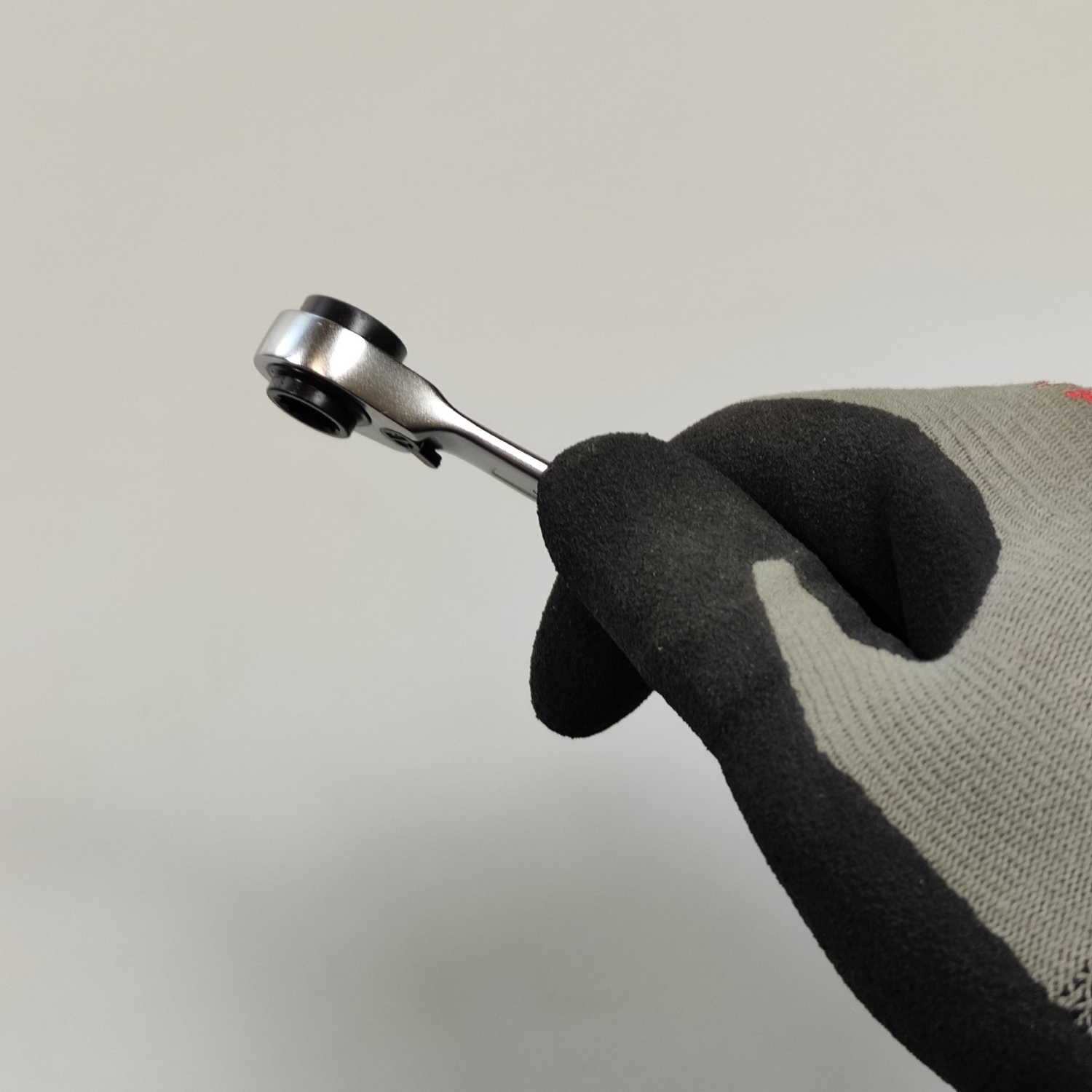 F61d57ac443a9b45918ec4f673ee