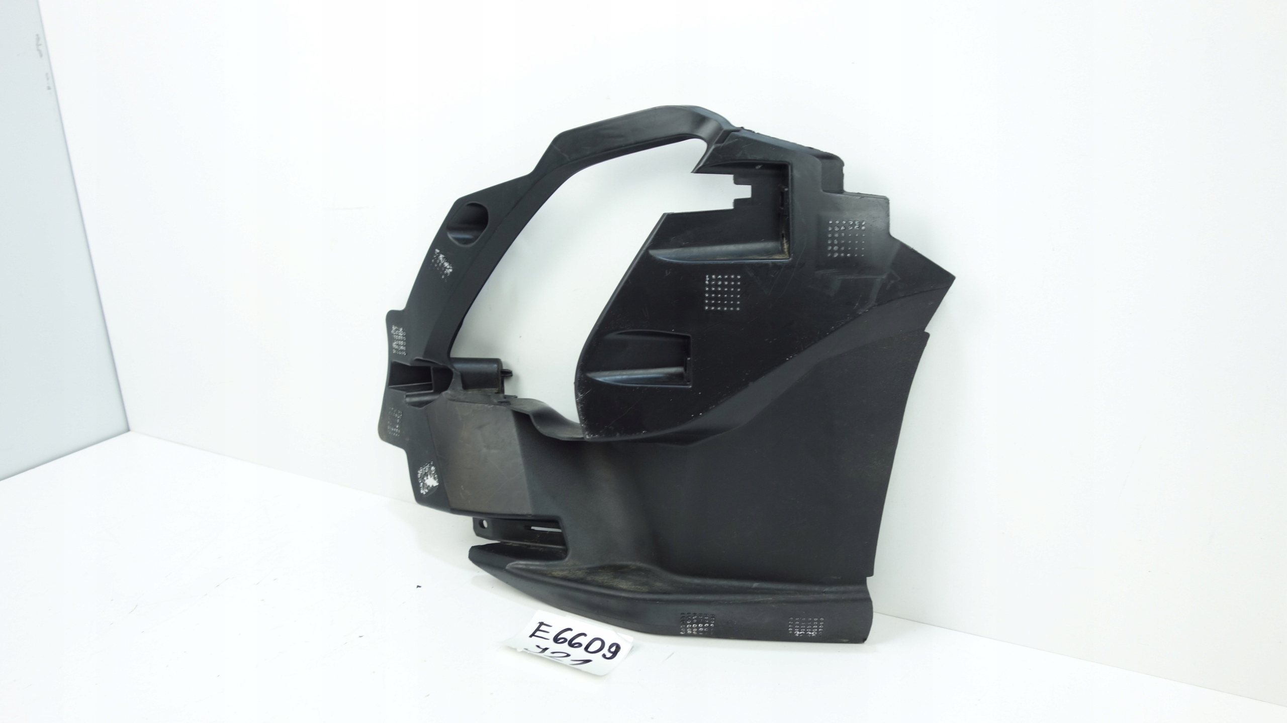 bumper bracket left front FORD FOCUS MK4 2018- JX7B-17E889