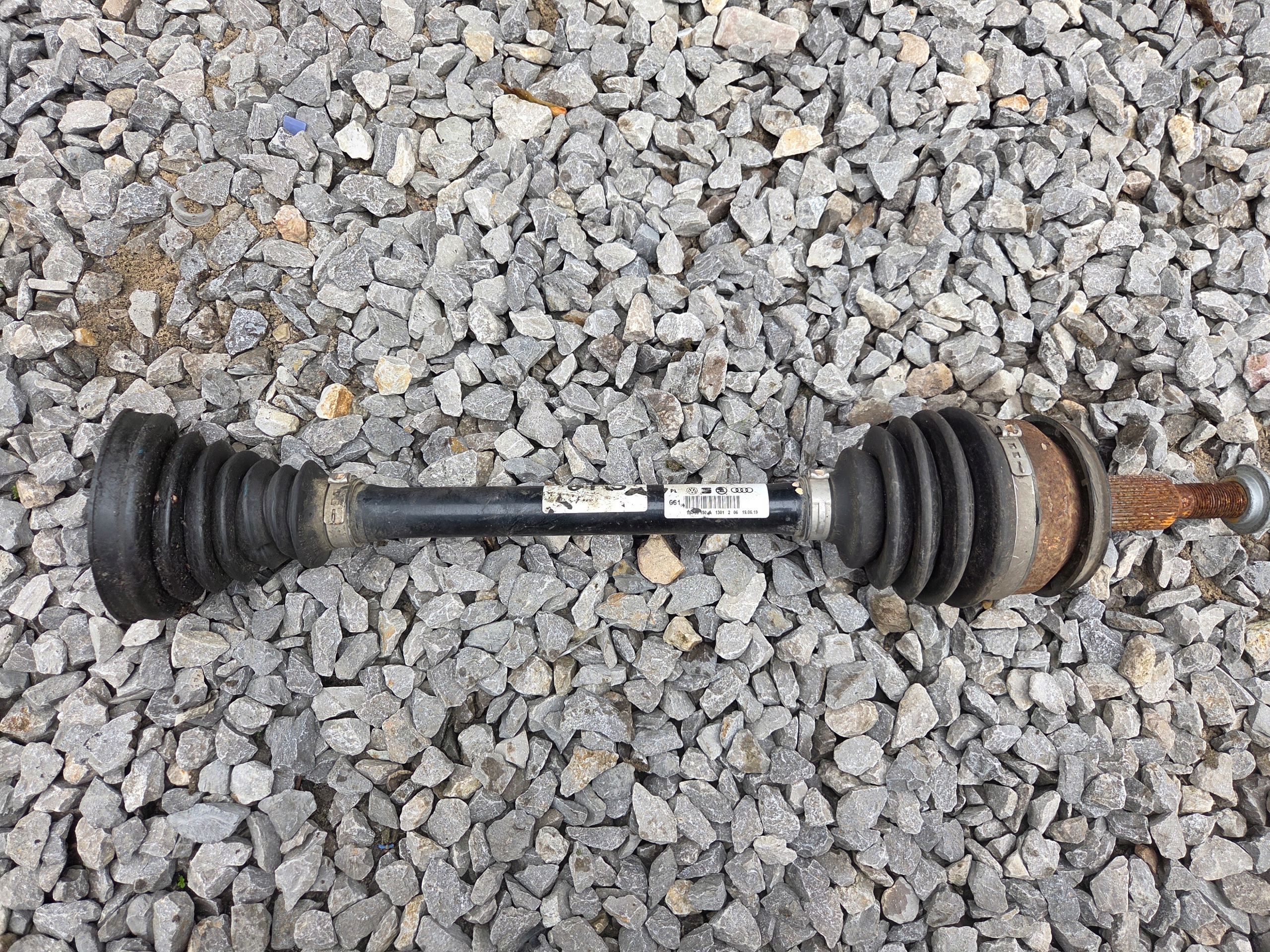 semi-axis Volkswagen Transporter T6 7LA407272B