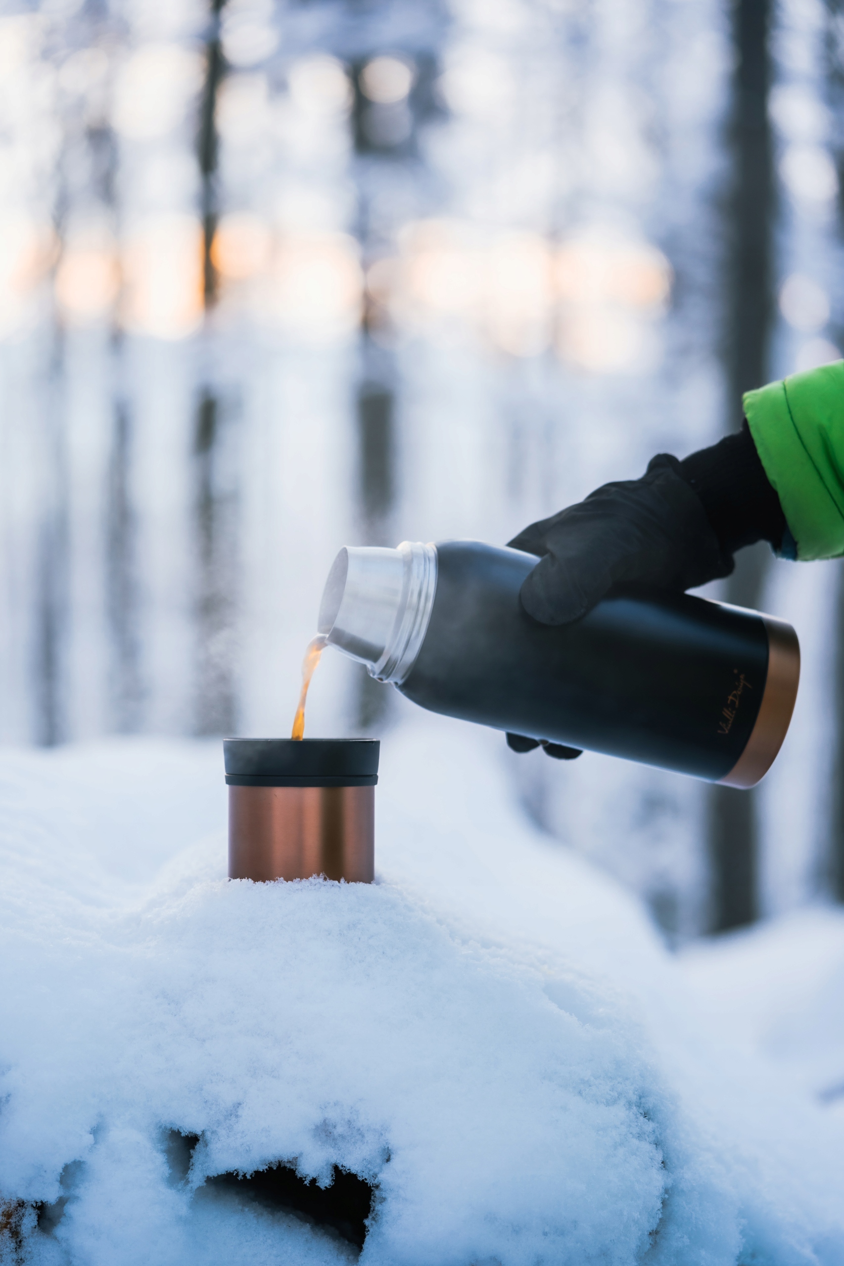 FUORI TERMOS STALOWY PRÓŻNIOWY TURYSTYCZNY PODRÓŻNY HERBATY KAWY KUBKI 1L Maksymalne utrzymanie zimna do 24 h