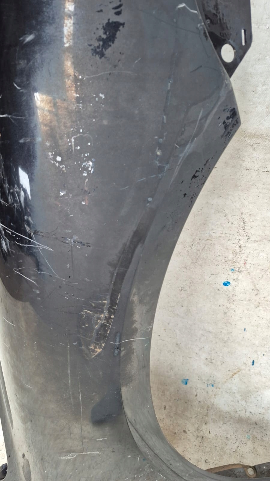 VW TOUAREG and 1 02-06 fender front front right