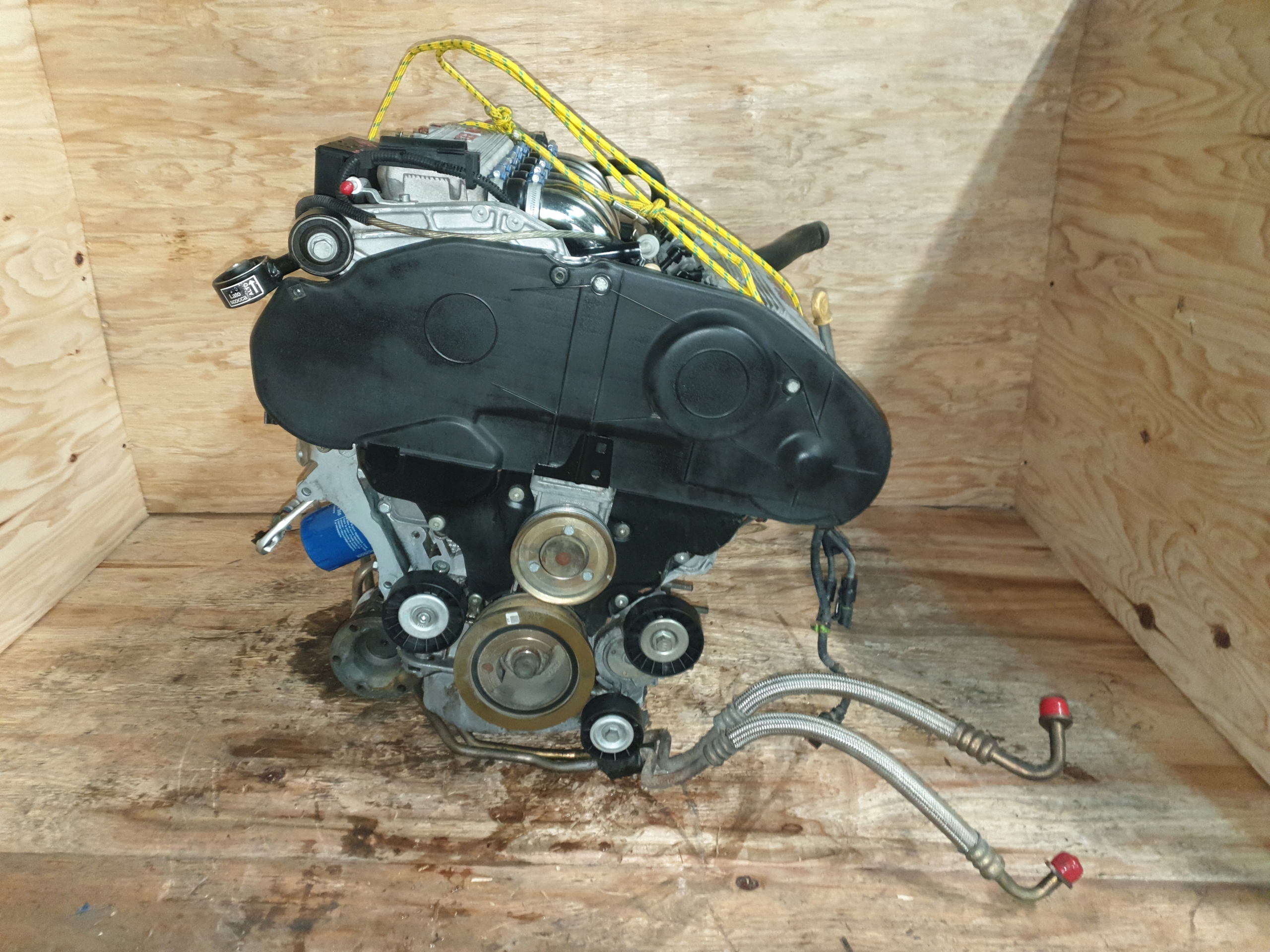 Двигатель ALFA ROMEO 147 156 3.2 932A000 комплект