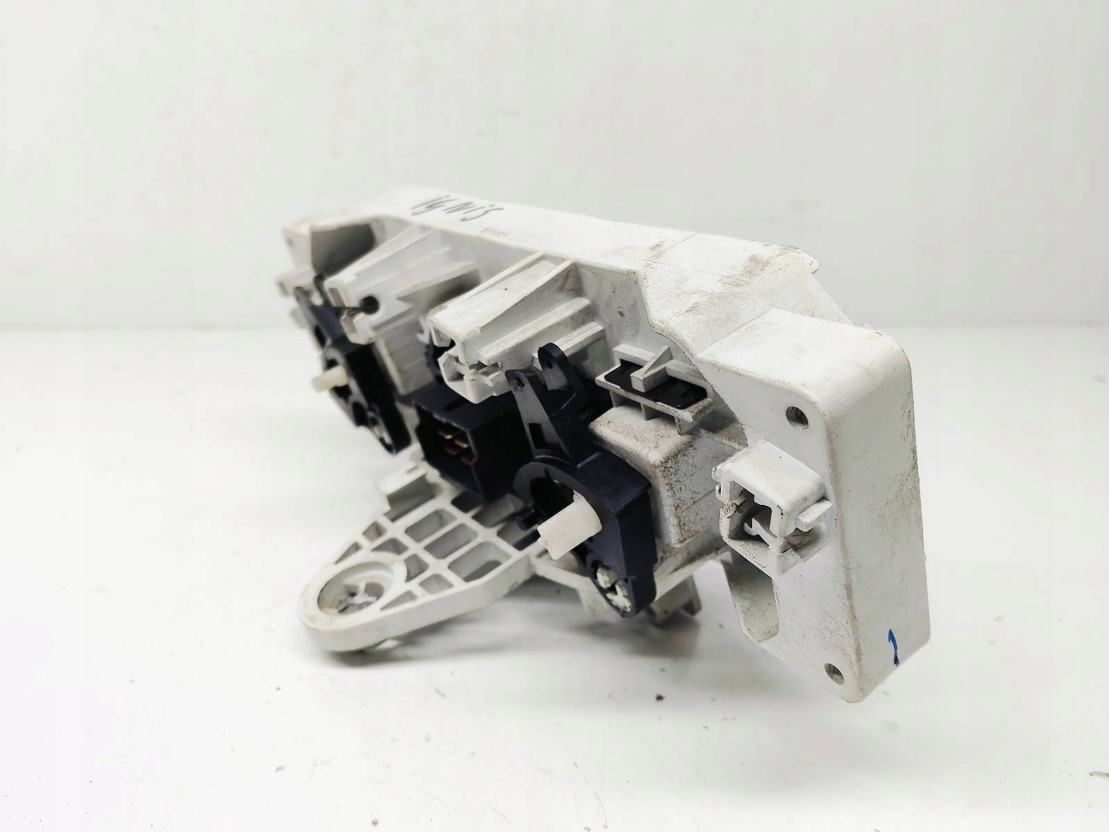 Panel switch air conditioning devices SUZUKI IGNIS 1.3 16V Y3A16