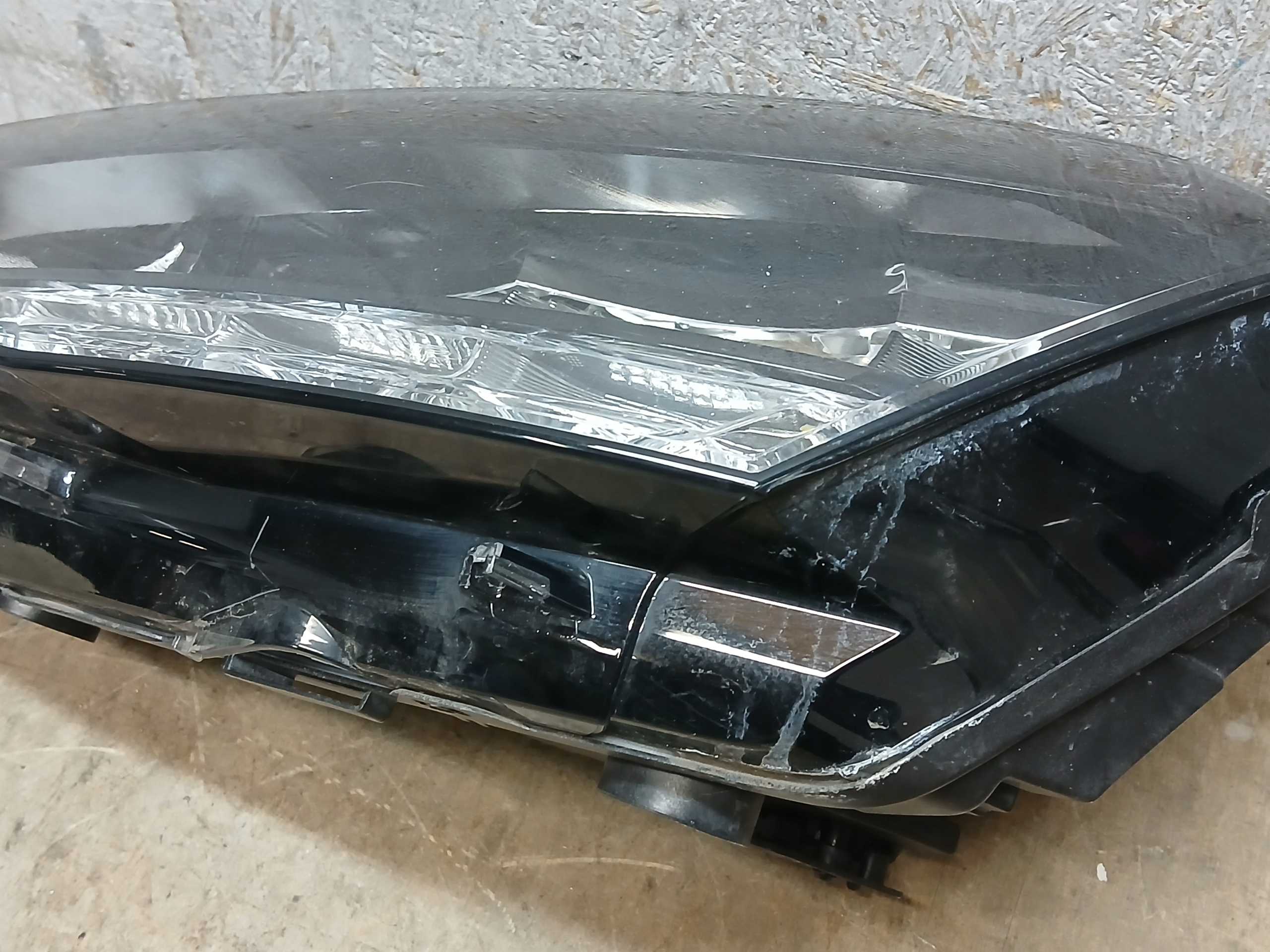 light front left SKODA FABIA IV 4 FULL LED 6VB941015