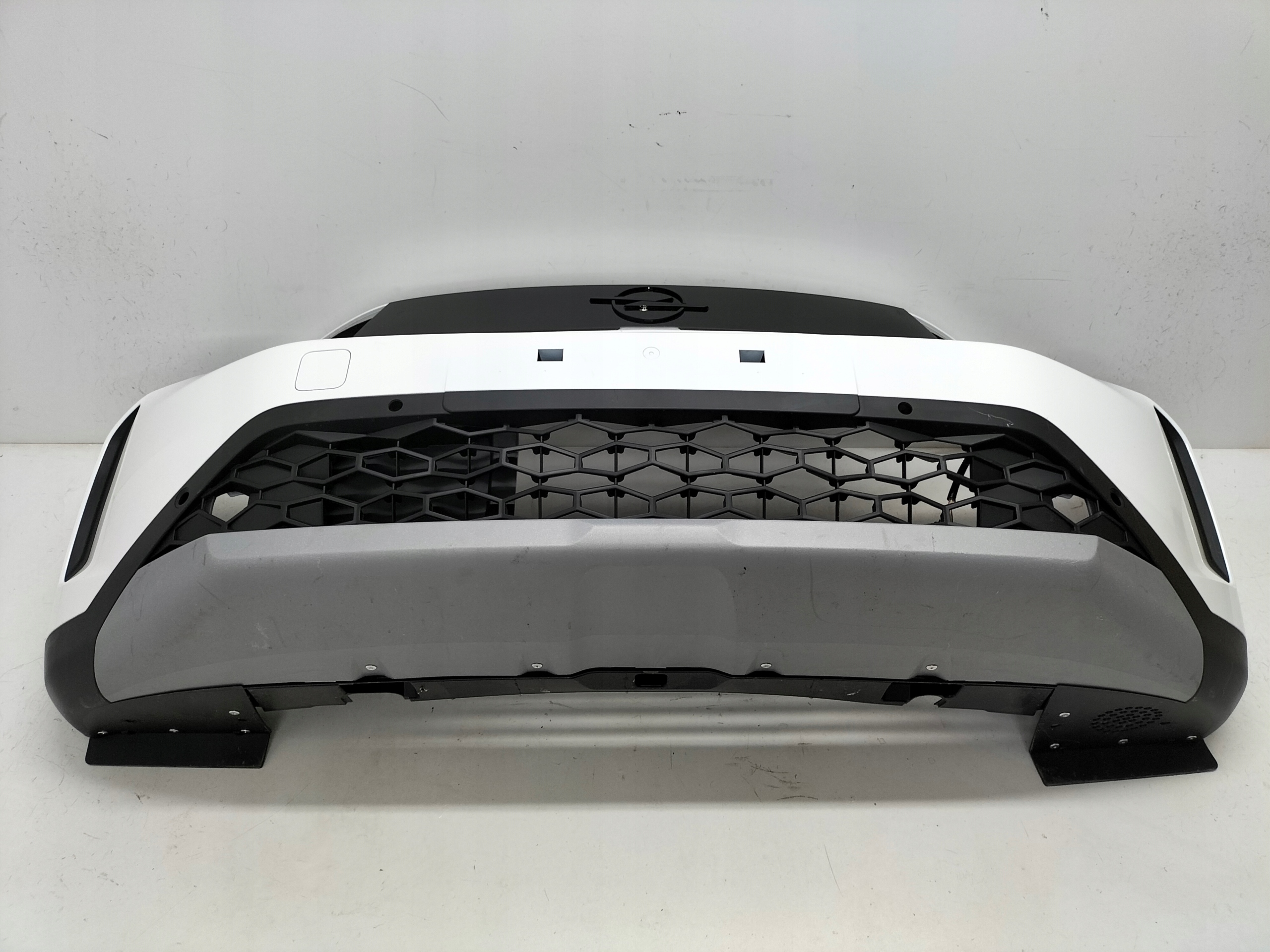 front bumper front OPEL FRONTERA C 24
