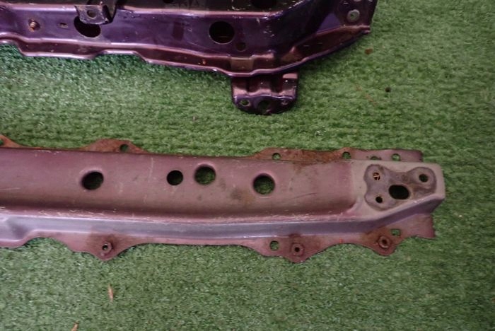 TOYOTA VERSO S 10- bumper support front front tension belt gora supports