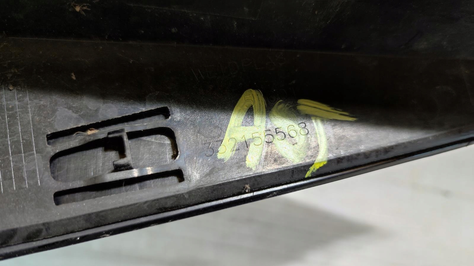 moulding bodywork left Opel Astra K