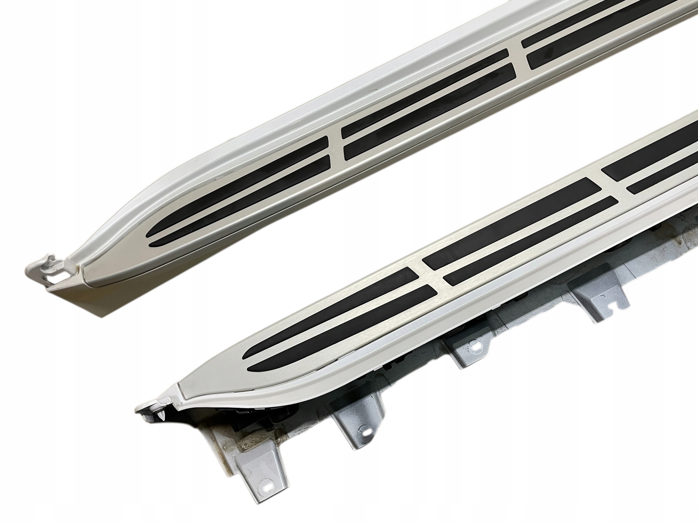 mouldings threshold left + right LED m-packet support BMW X7 G07 LCI A96 IDEAL