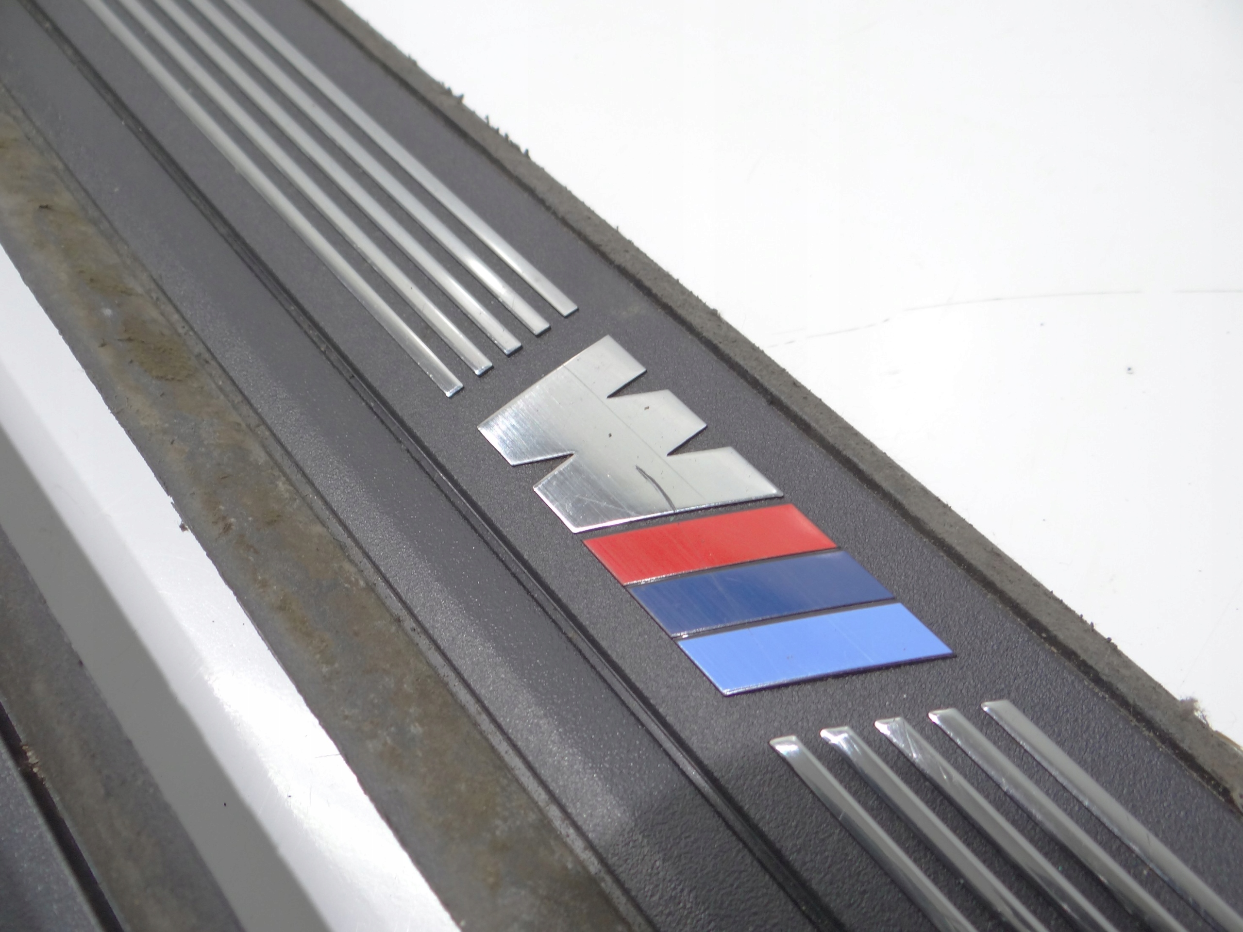 mouldings caps threshold BMW E82 KOMPLET 8045291