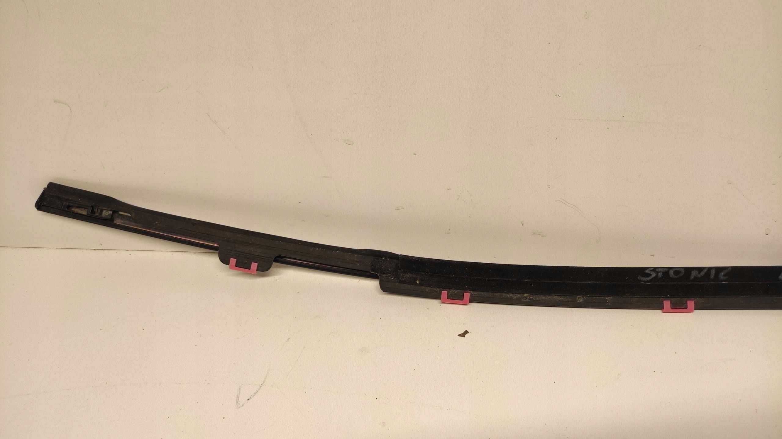 moulding dust PARAPET CHROM left rear KIA STONIC 17-24