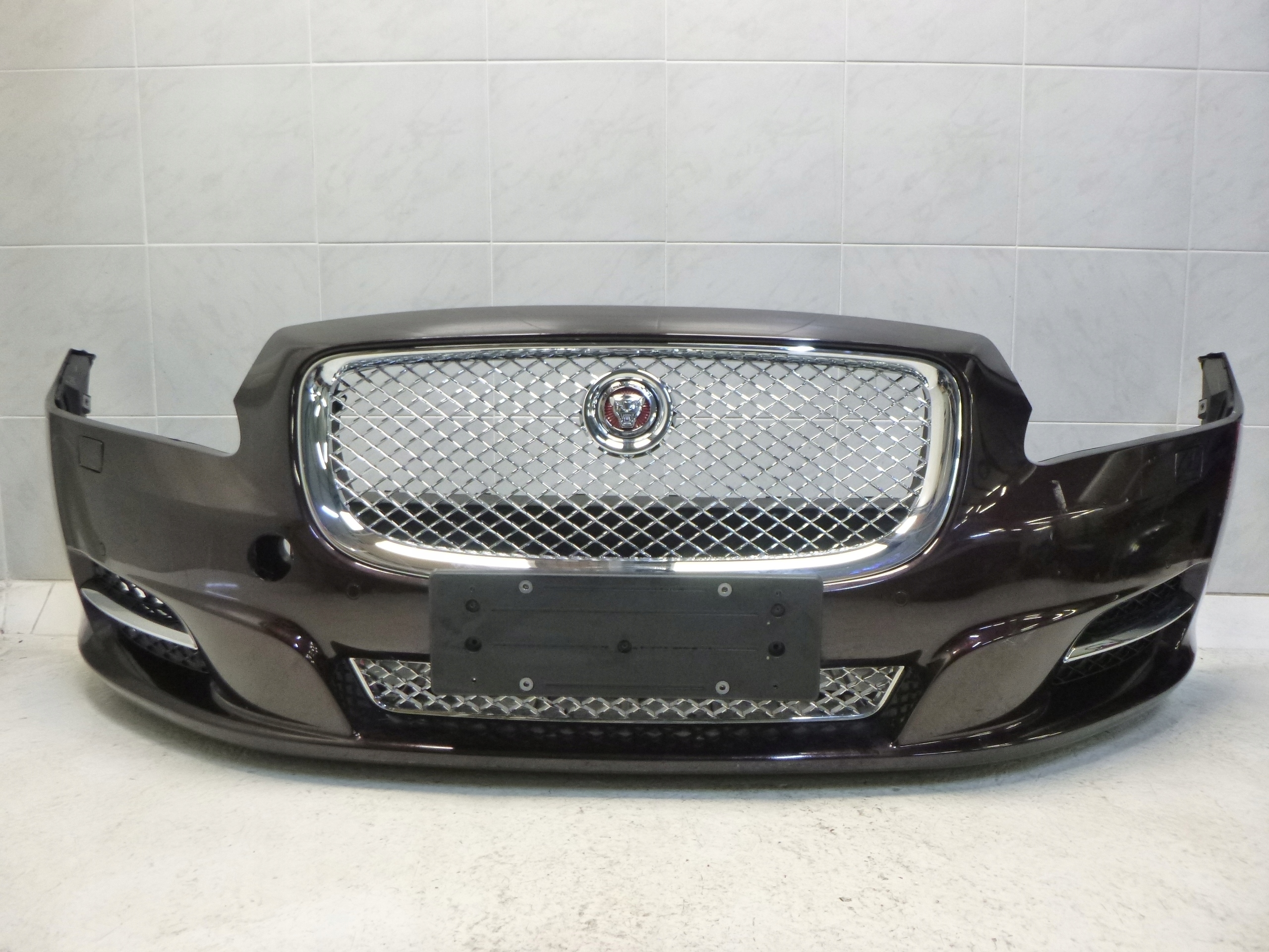 JAGUAR XJ X351 FRONTSTOSSSTANGE VORNE 4 PDC