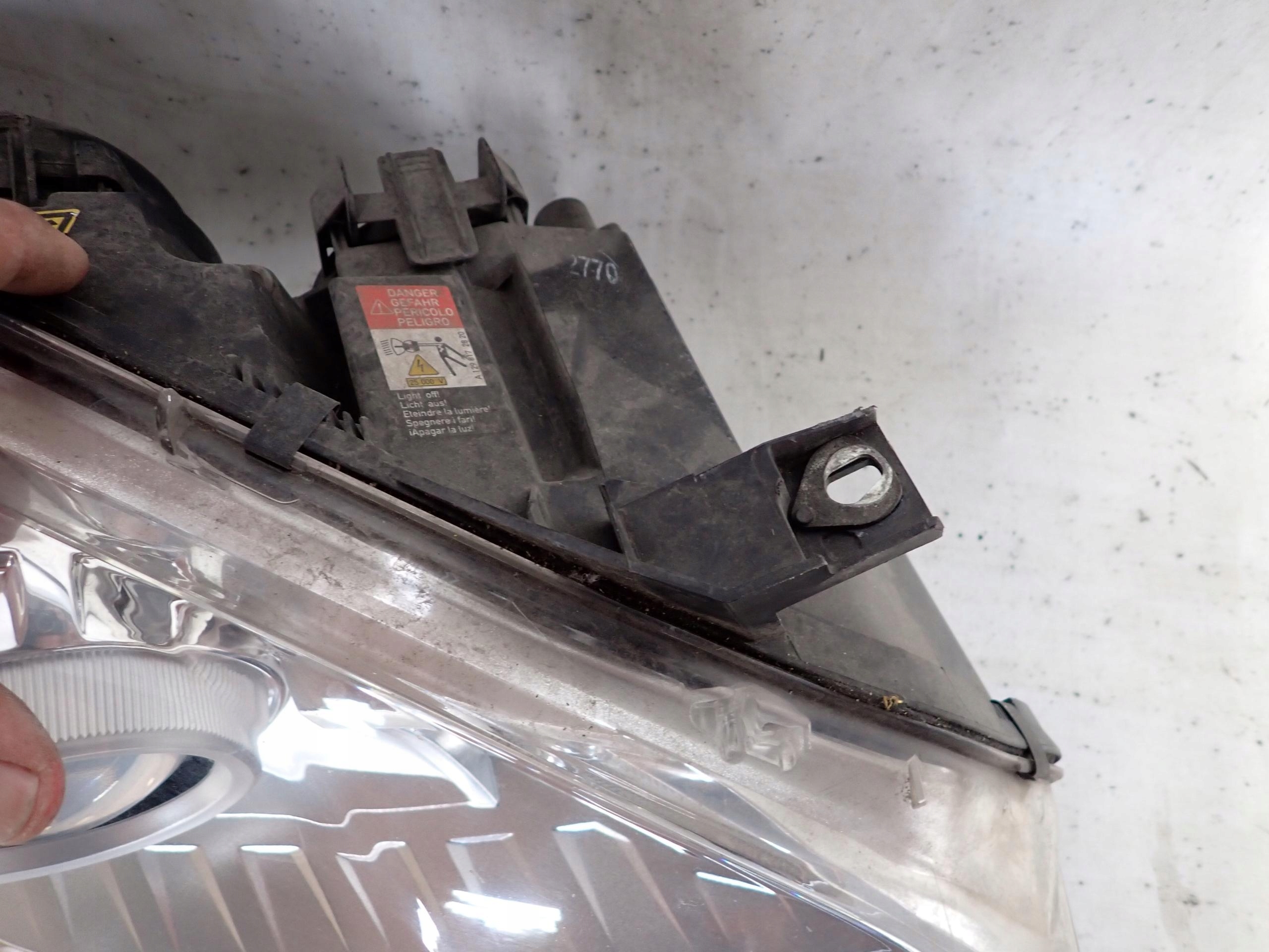 MERCEDES A-KLASA II W169 LIFT 08- light right front front XENON