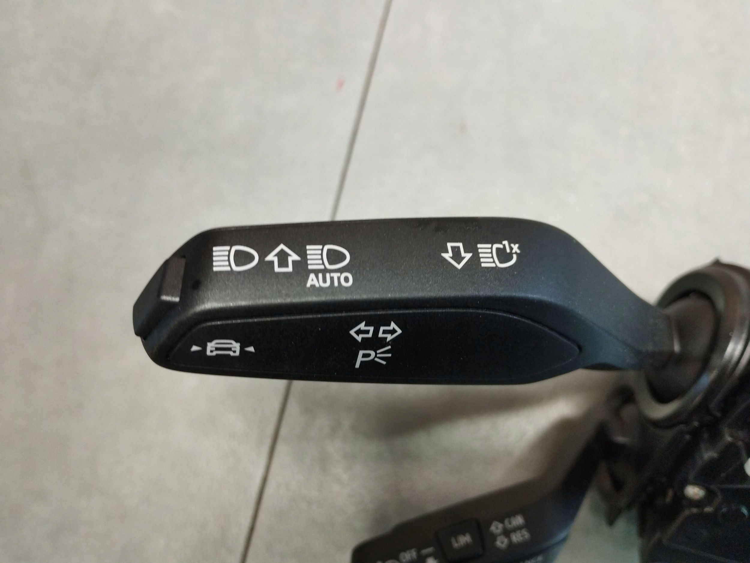 Audi A5 B10 DEVIO LUCI TERGICRISTALLO TERGI 85E907129T