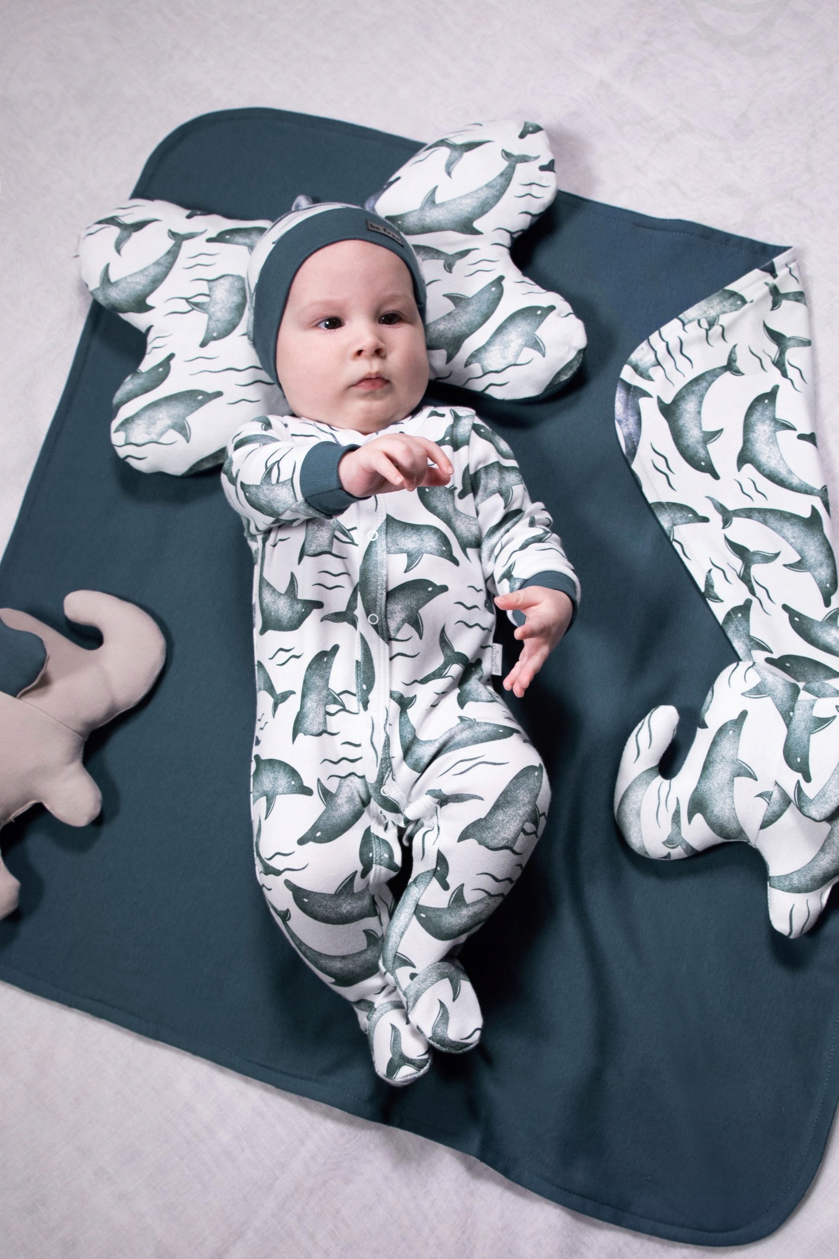 RAMPERS NIEMOWLĘCY KRÓTKI RĘKAW delfin 68 letni Sezon wiosenny jesienny zimowy letni