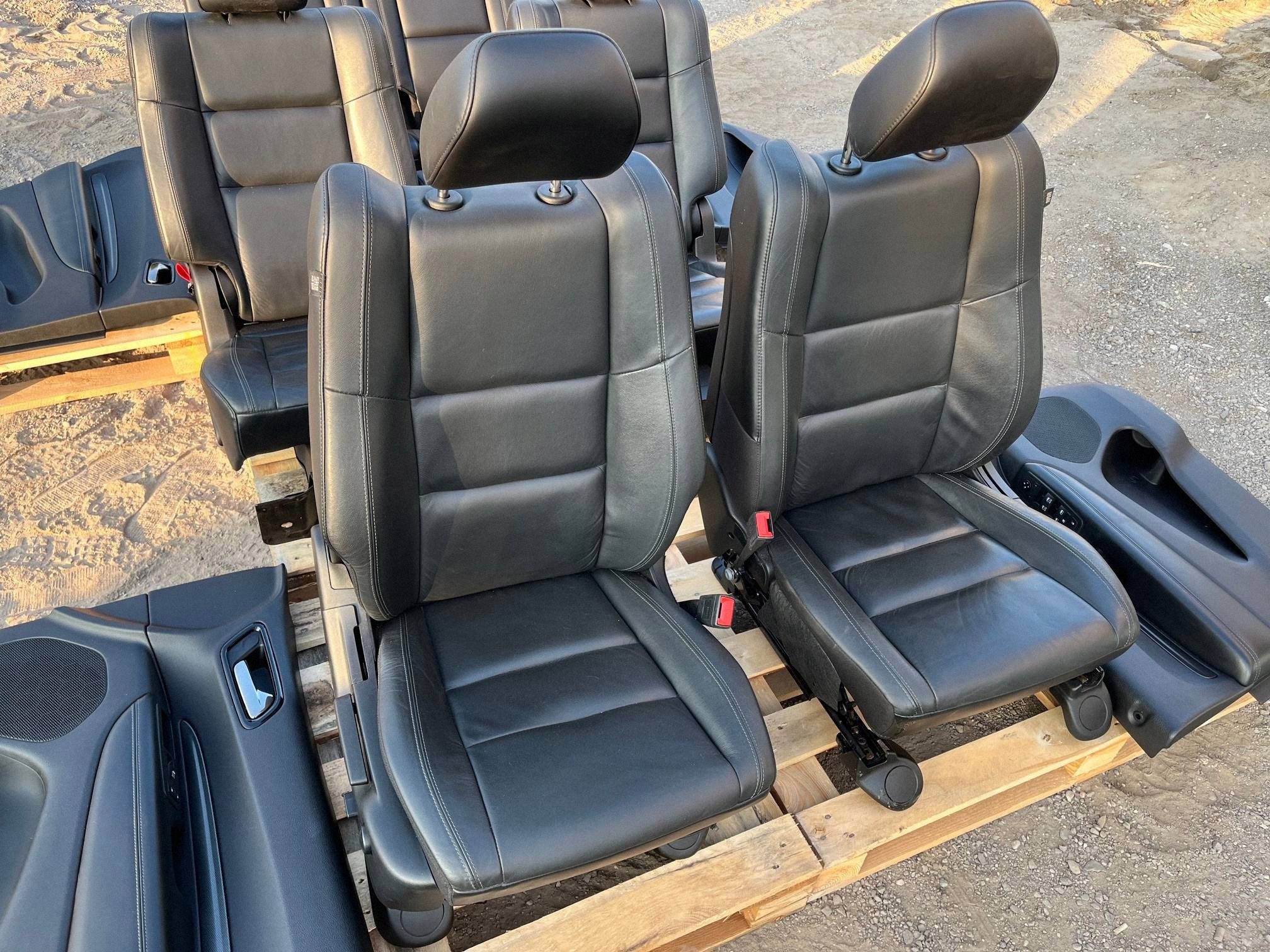 Komptel seats seats upholstery inner leather Dodge Durango 2021