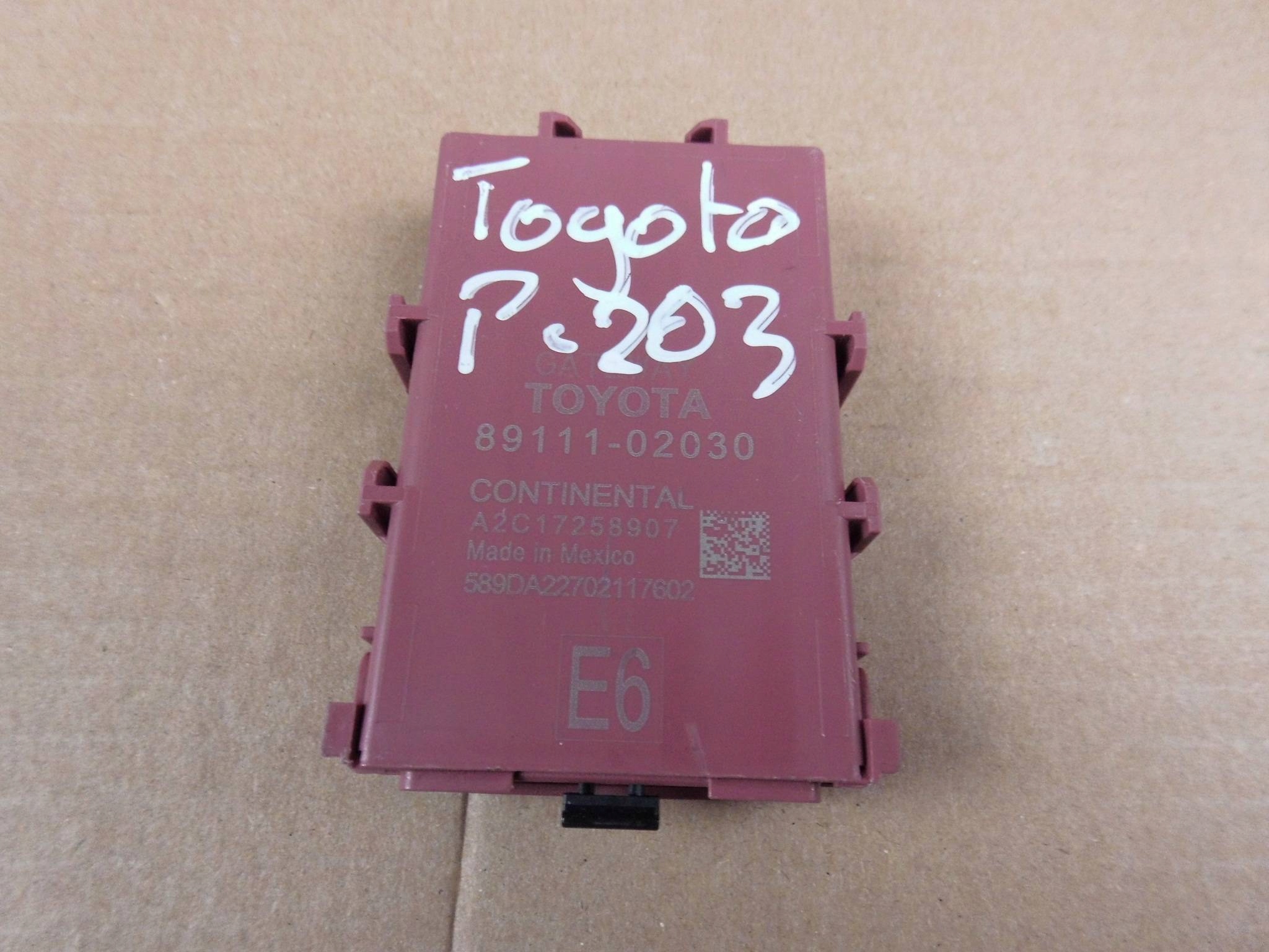 Toyota Corolla E21 module control unit GATEWAY 8911102030