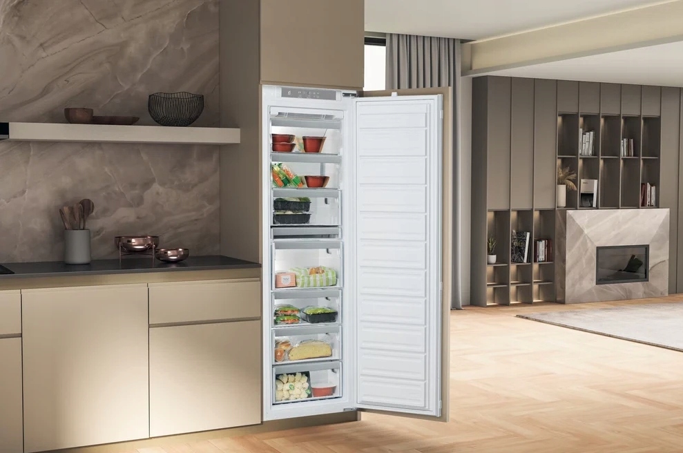 Zamrażarka WHIRLPOOL AFB 18402 Marka Whirlpool