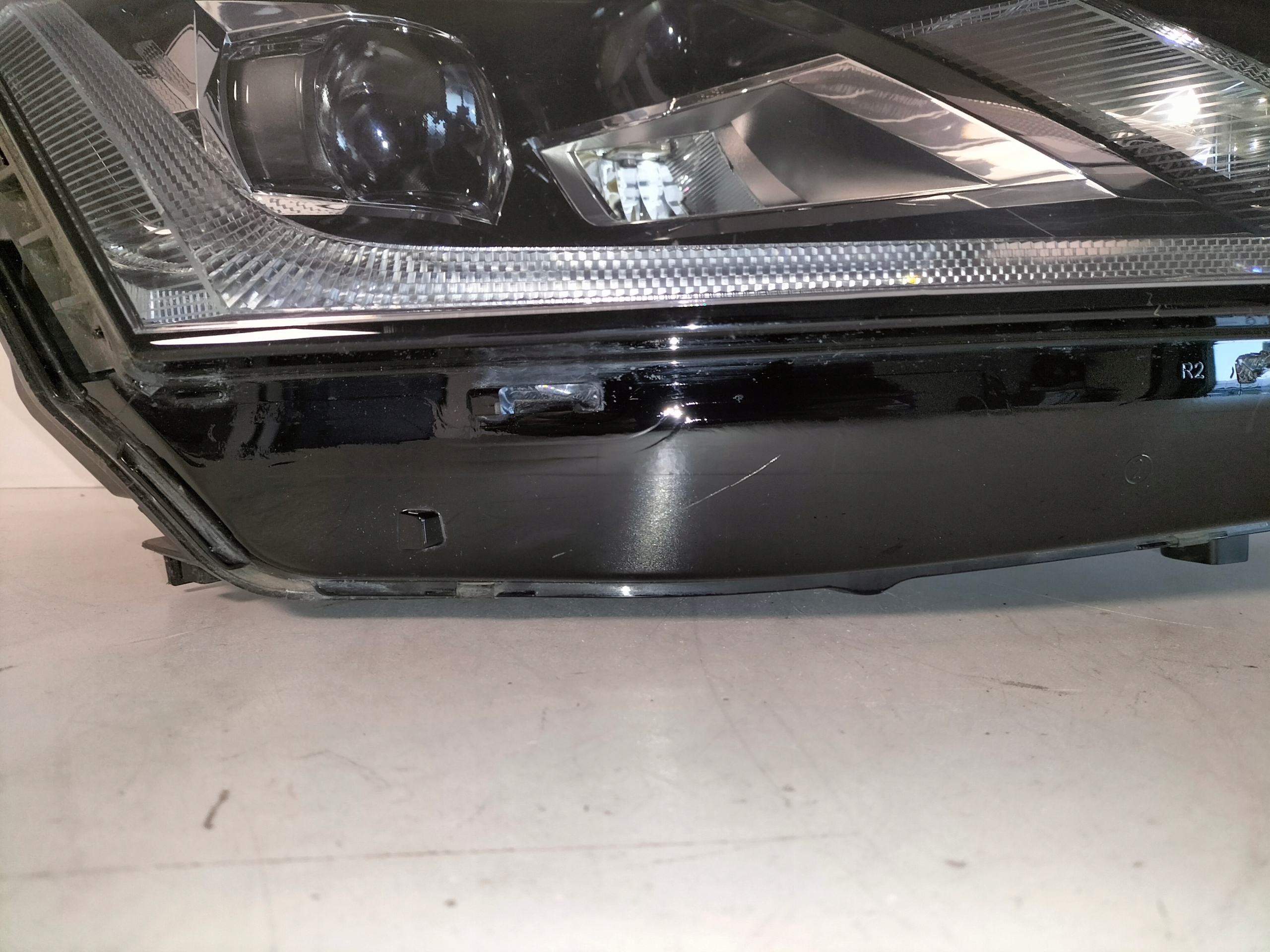 light front reflektor right SKODA OCTAVIA 4 IV 19