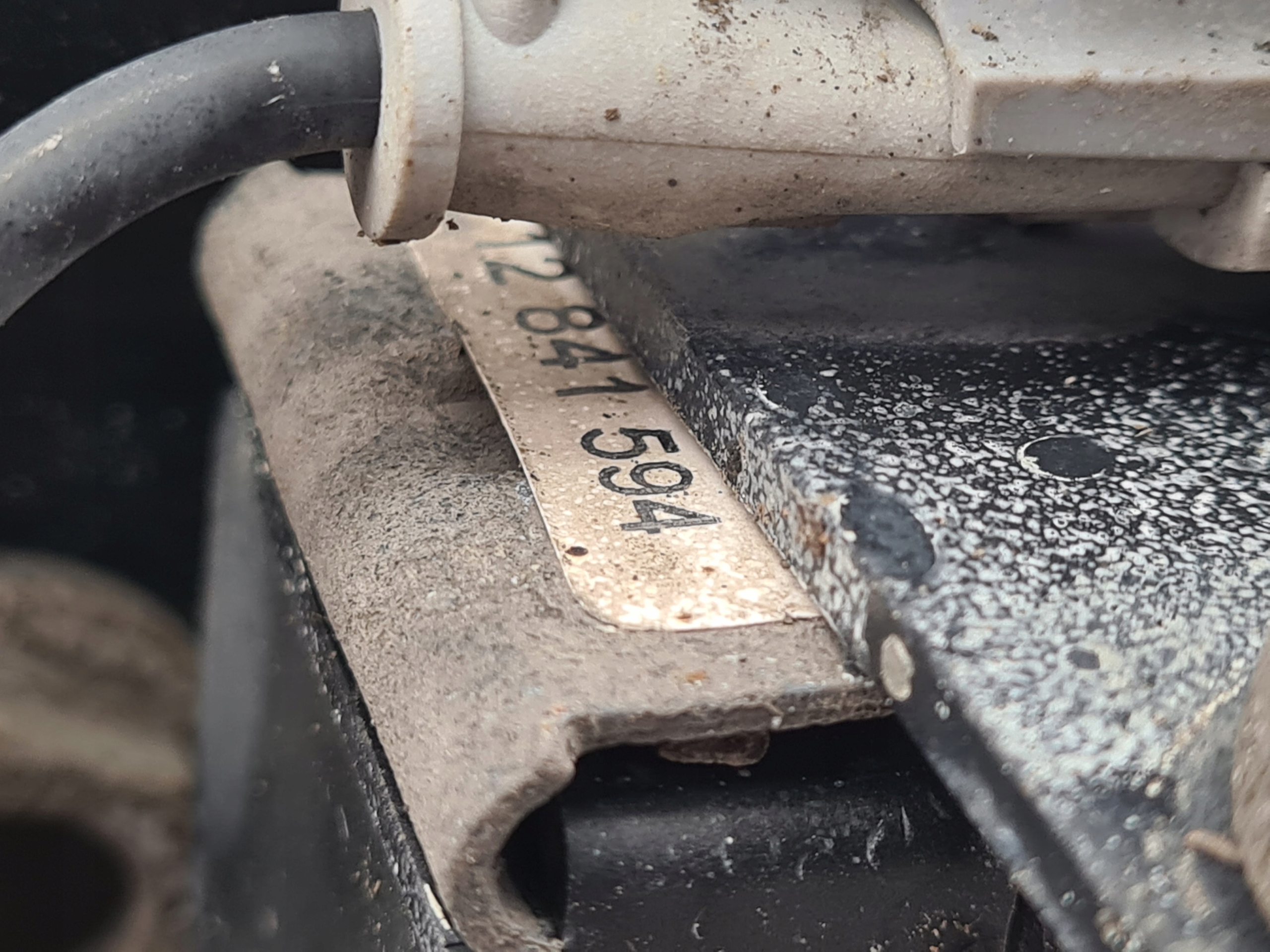 opel INSIGNIA A 2.0 поворотный кулак, цапфа левый