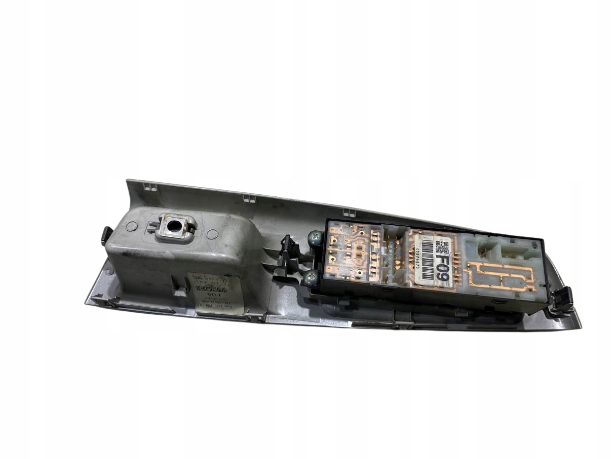 PANEL okna levý předek SUBARU FORESTER III 94266FG530