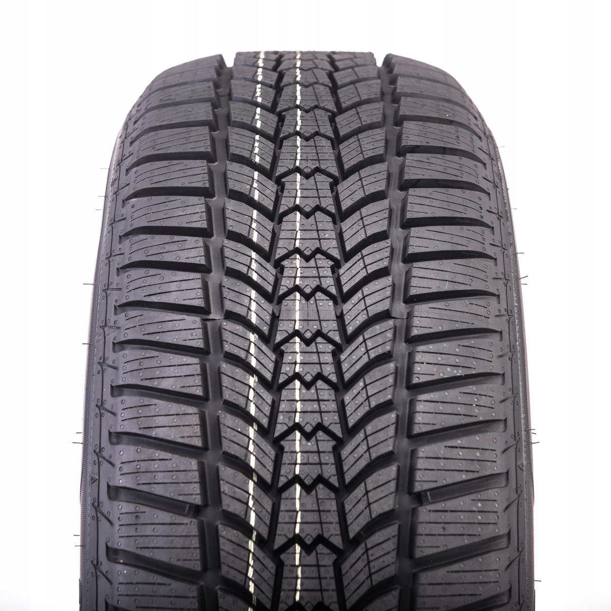 1x OPONA ZIMOWA 225/55R16 Sava ESKIMO HP2 95H FR