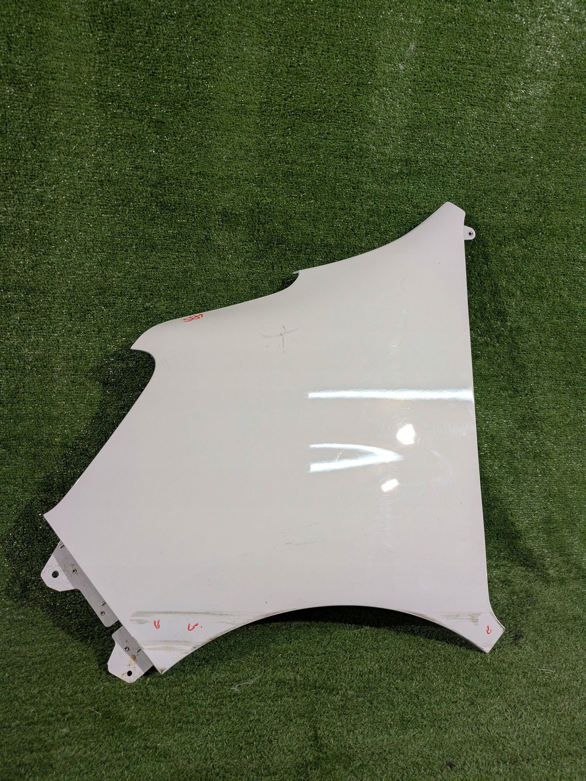 fender front left front RENAULT MASTER IV 19- NR.581