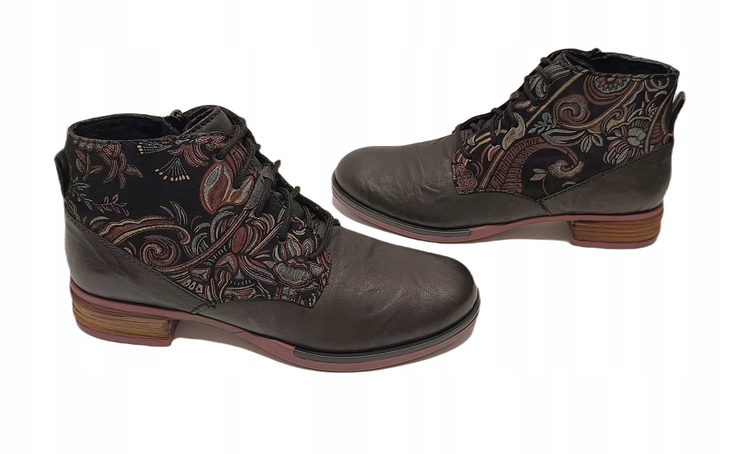 Josef Seibel dámská třapatka 76510 černá ozdobná kůže r38