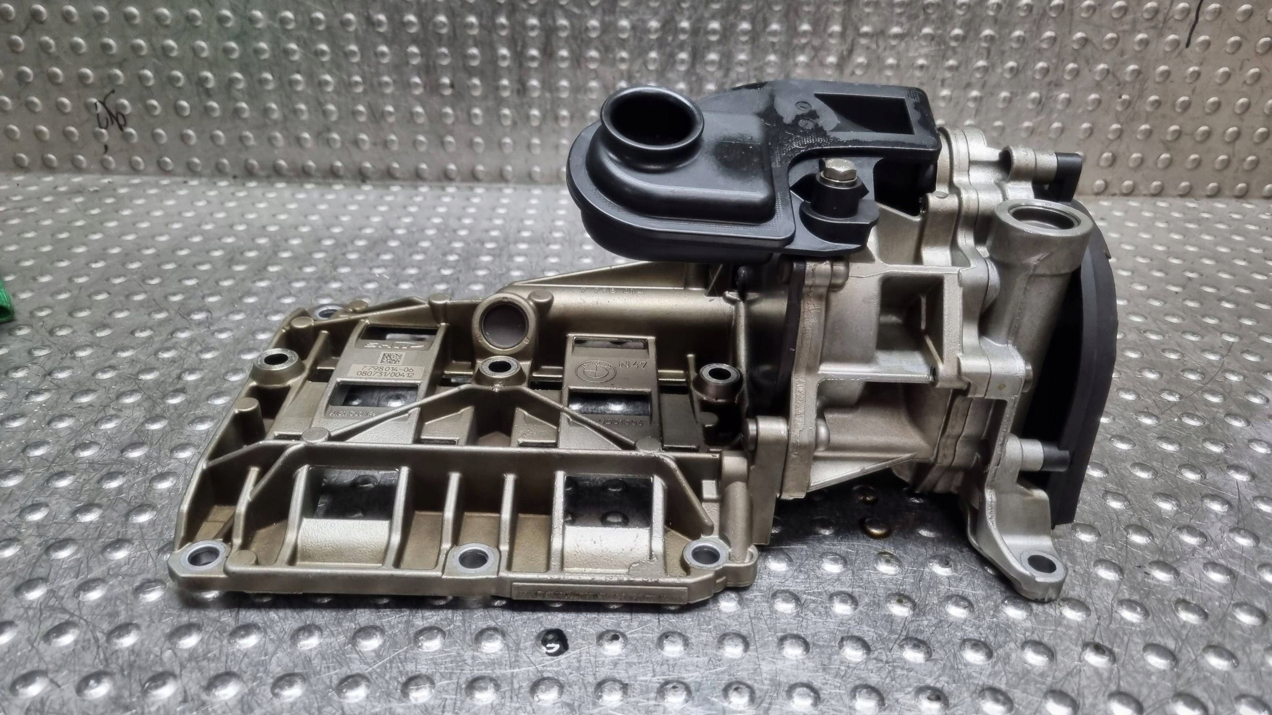 Ölpumpe 7798014 BMW E60 E61 E81 E82 E83 E84 E87 E88 E90 E91 E92 E93 N47