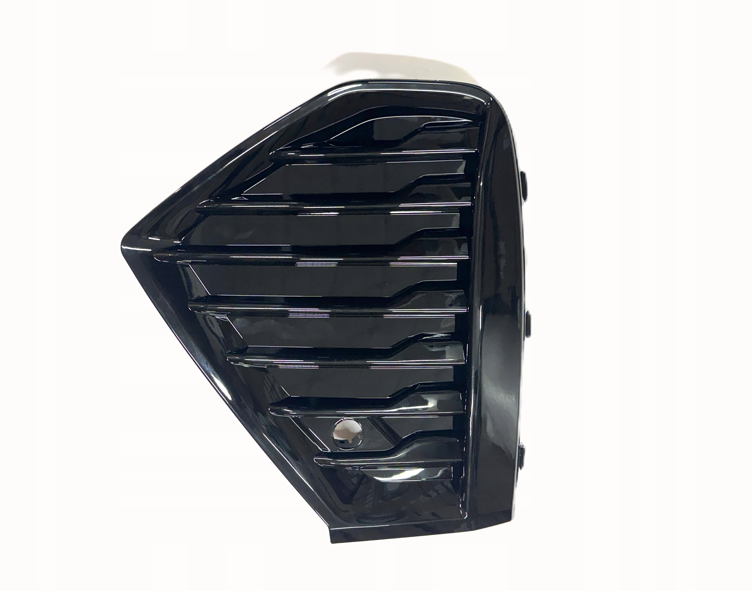 ATRAPA KRATKA ZDERZAKA VOLVO XC 60 22- R-DESIGNE LEWA 32234961 za