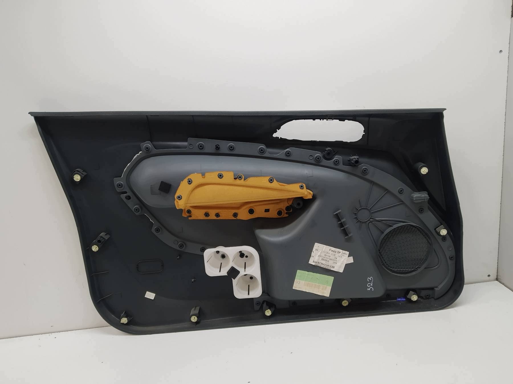 tapacír bok pravý předek 3D spolujezdce Ford Fiesta Mk7 (2008-2016)