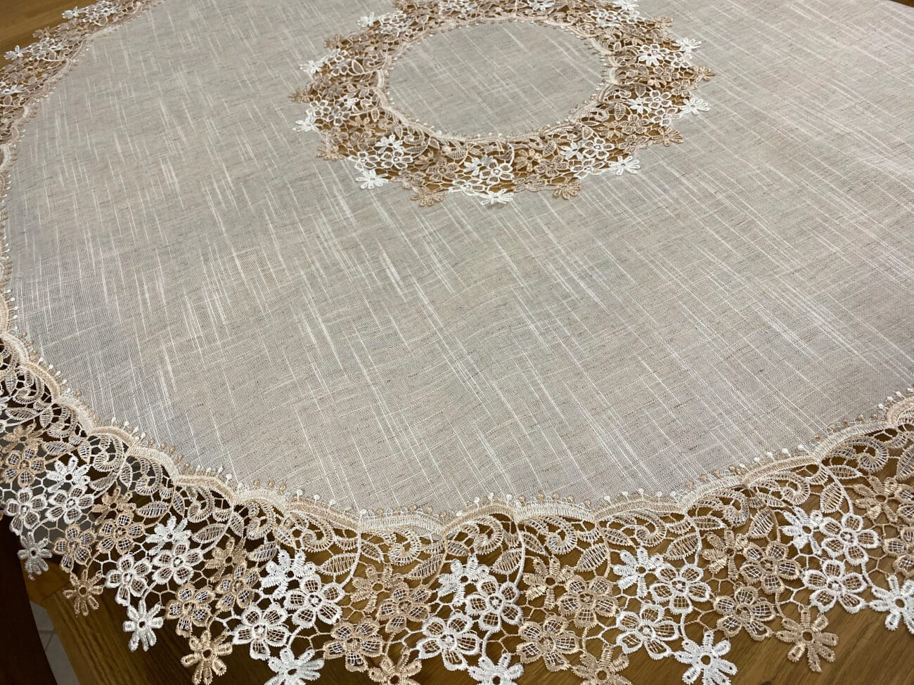 Obrus okrągły 160 cm z gipiurą Marka inna