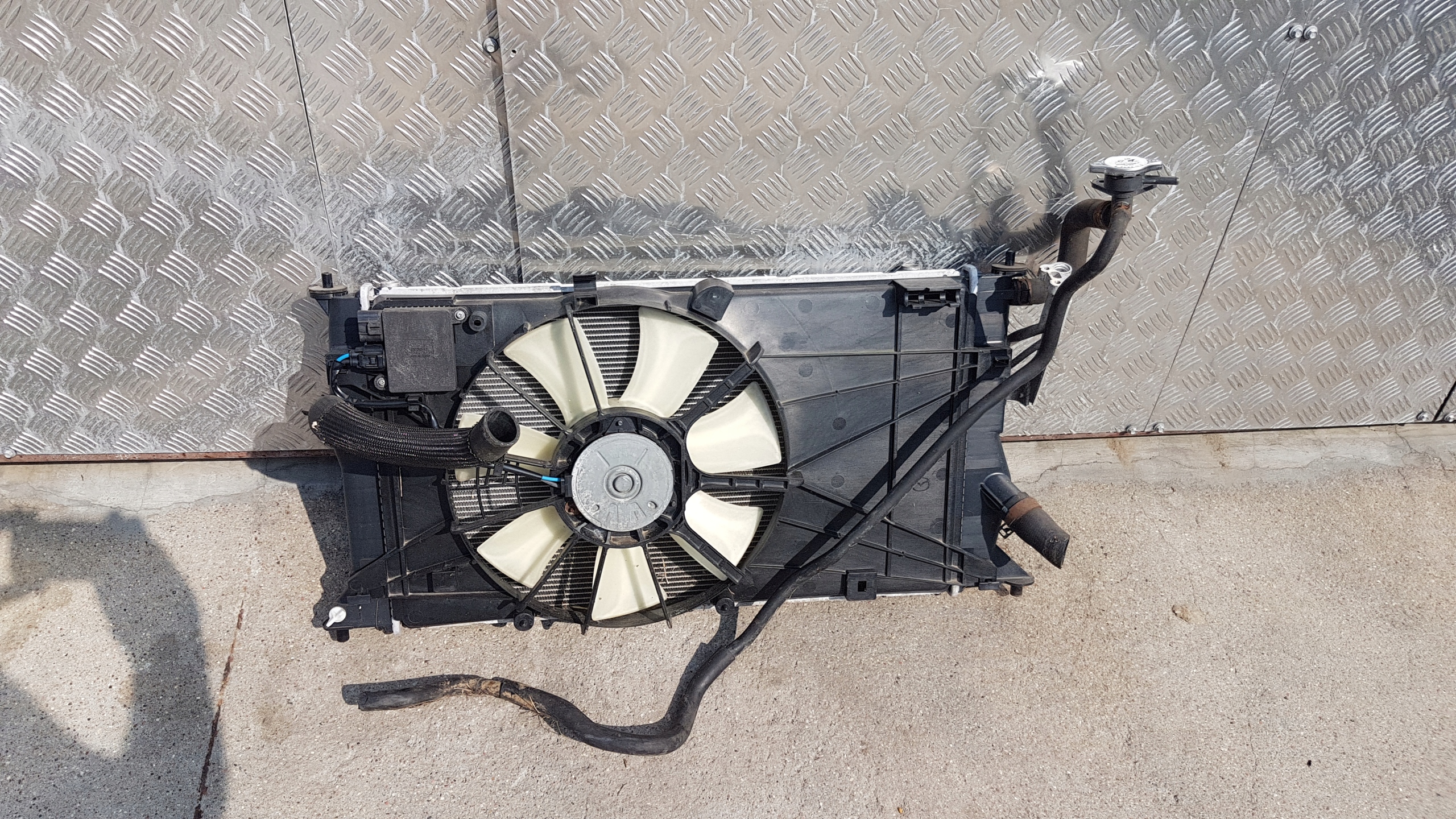 ventilátor+chladič vody MAZDA 3 5 03-10 DIESEL