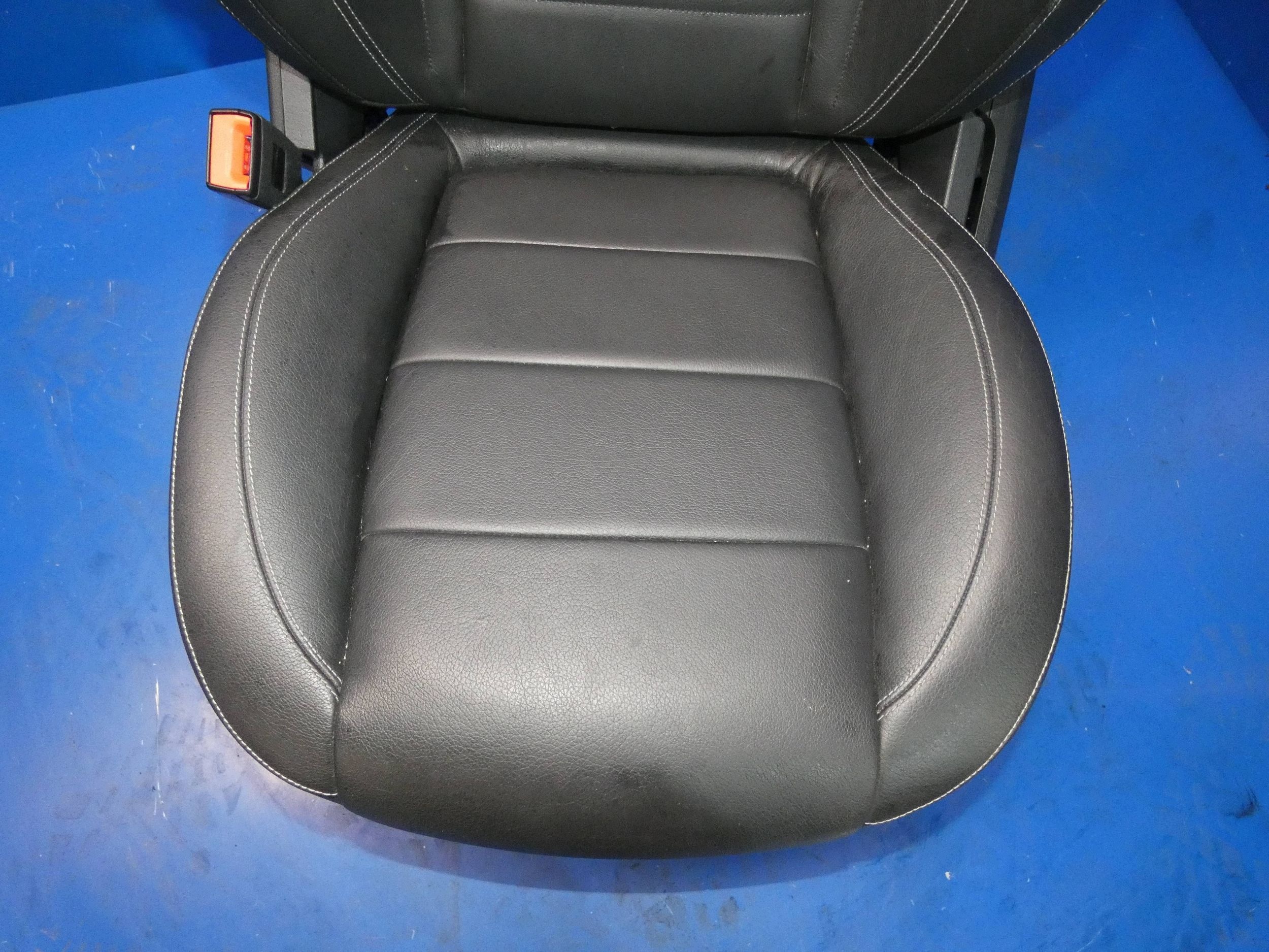 MERCEDES E KLASA W213 seat driver´s left leather GRZANY