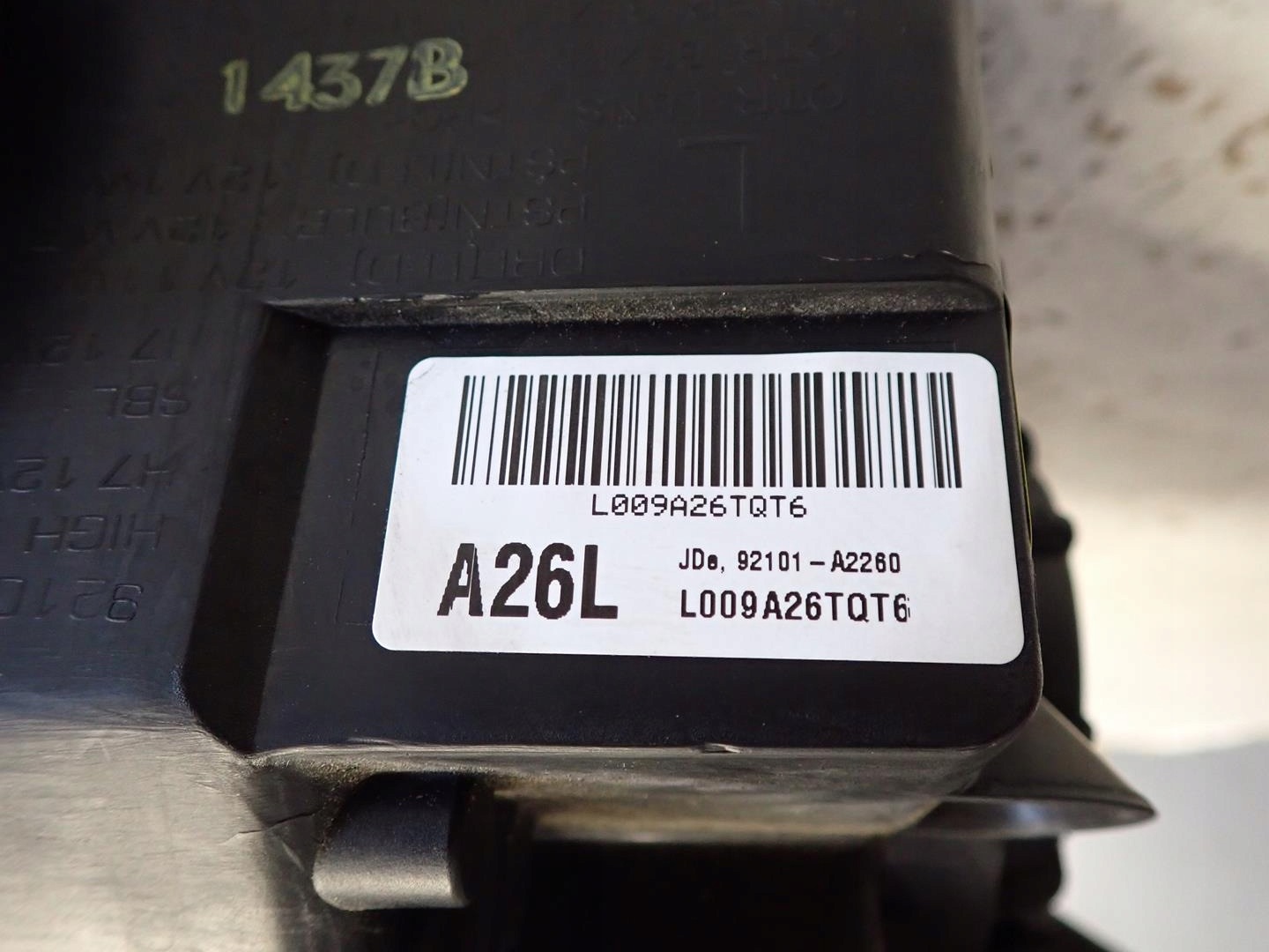 light front front left KIA CEED II 2012-2018 XENON 92101-A2260