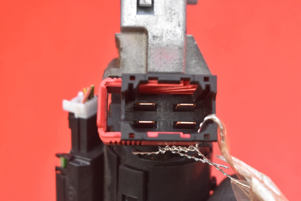 ignition key N0502060 OPEL MOVANO B 2.3 CDTI 125 KM 10-22