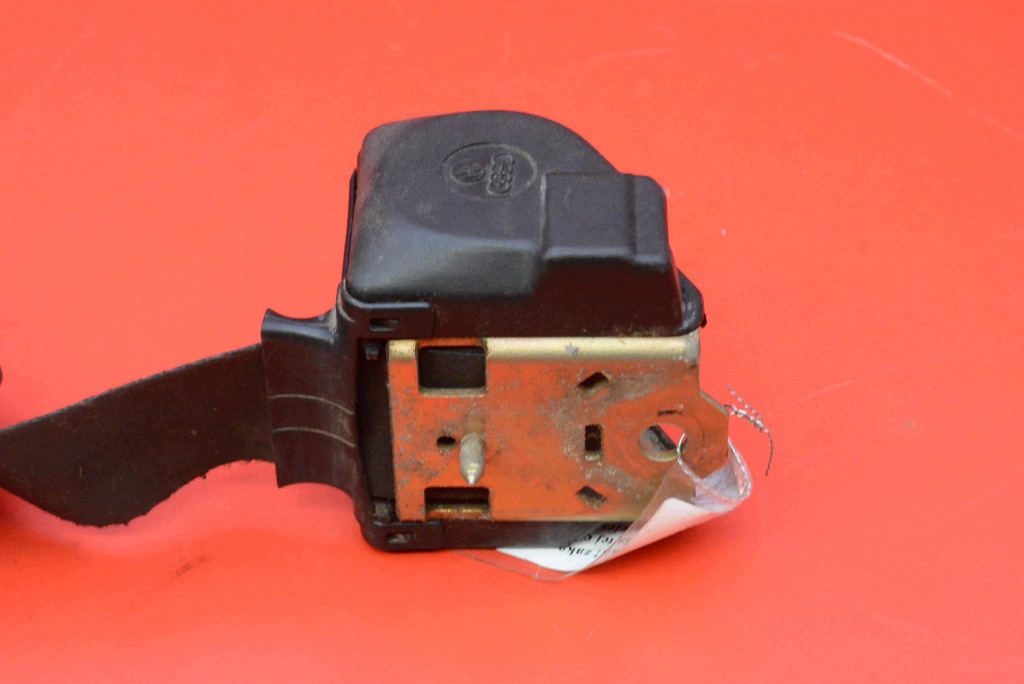 seat belt right front VW TRANSPORTER T3 DOKA LIFT 85-92