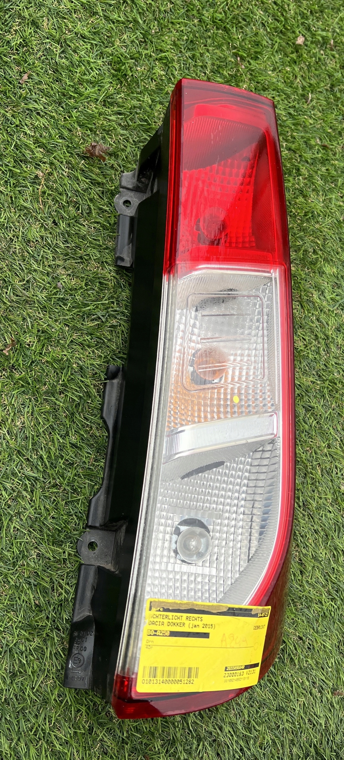 DACIA DOKKER light rear right 265509604R 90009118 complete original