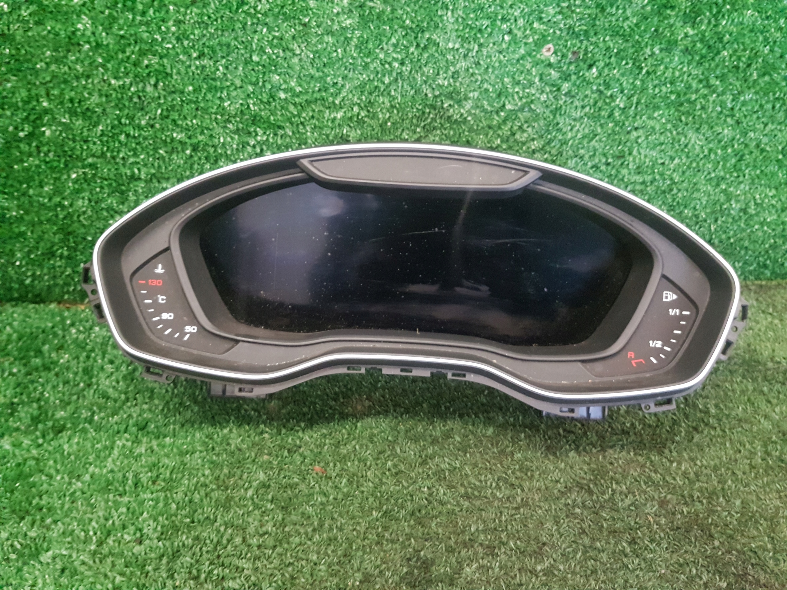 dials dials EKRAN AUDI Q5 8W5920790E 0263731033 2019 VIRTUAL COCPIT