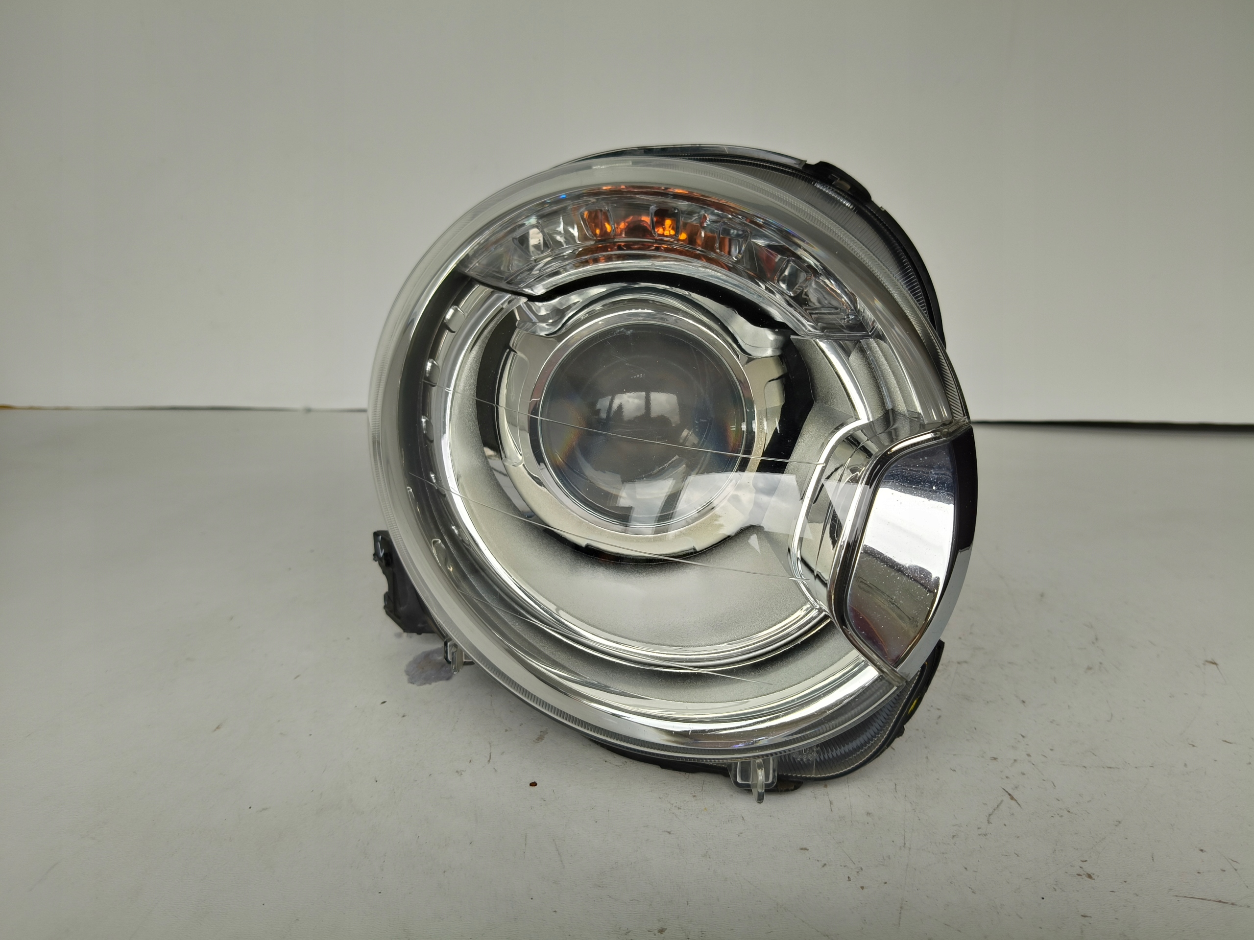 light right REFLEKTOR FIAT 500 07- XENON