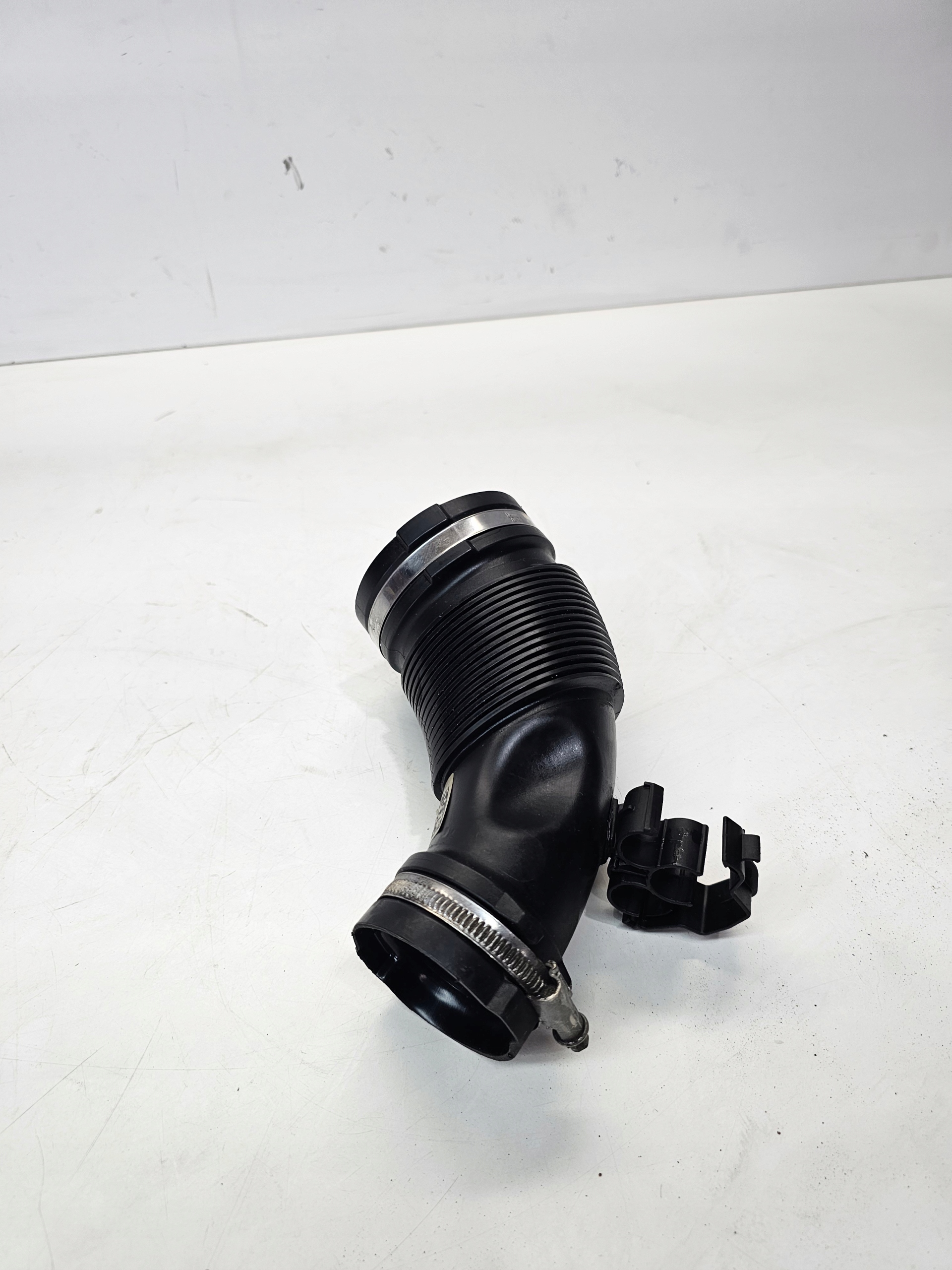 hose wiring air AUDI A4 B9 A5 8W 04L129661B